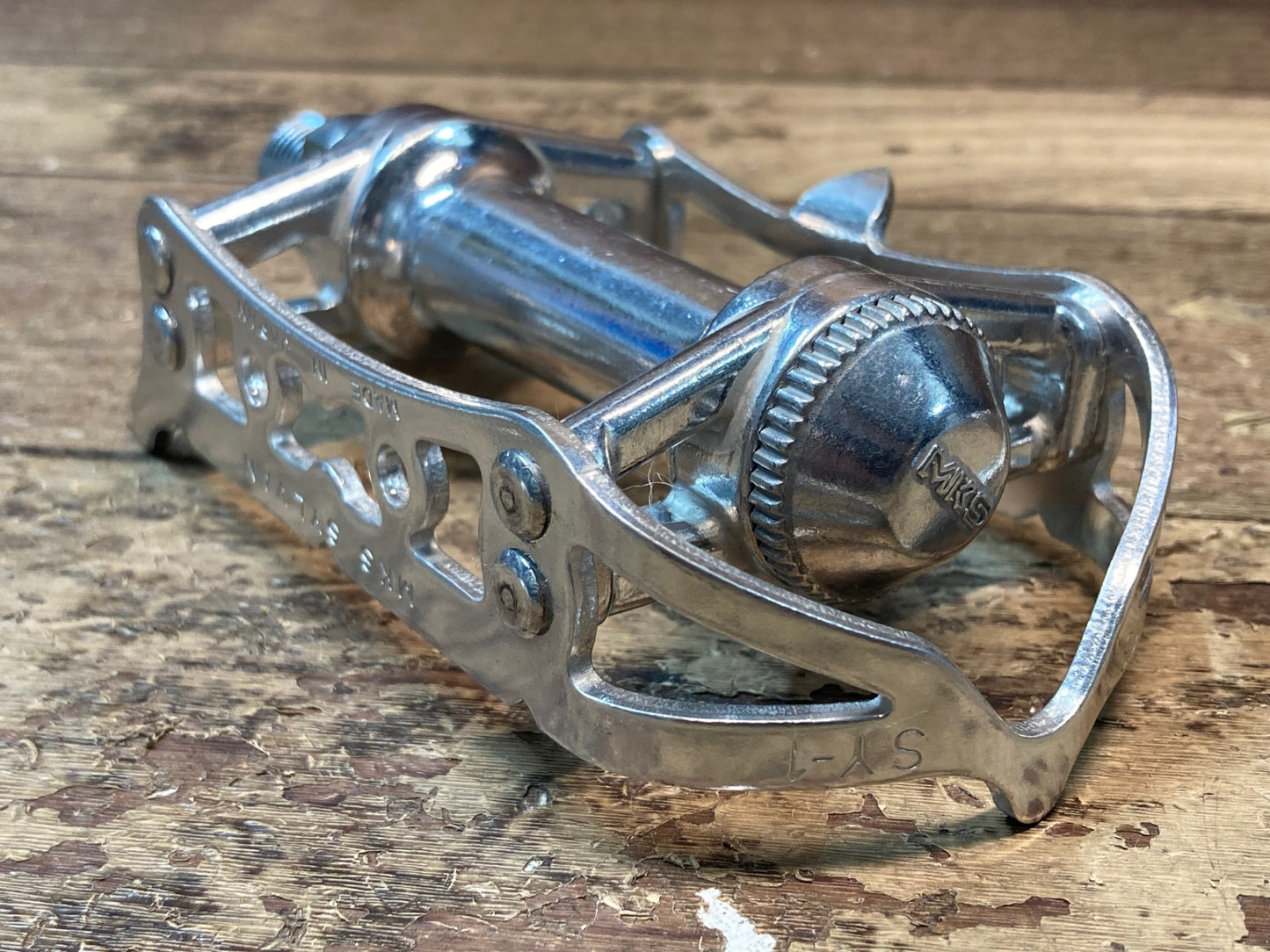 IN055 三ヶ島 MKS SYLVAN ROAD SY-1 フラットペダル シルバー ※回転ザラつき有