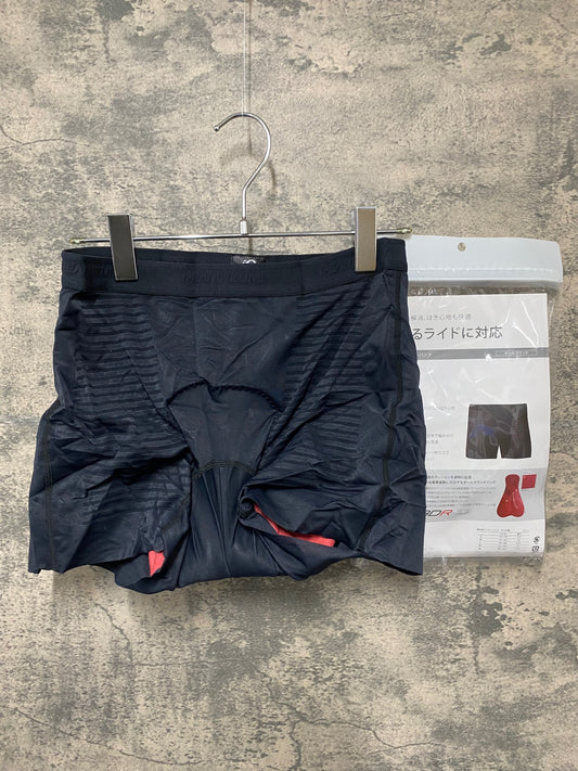 IV915 パールイズミPEARL iZUMi パッド付 インナーパンツ 黒 L メッシュ