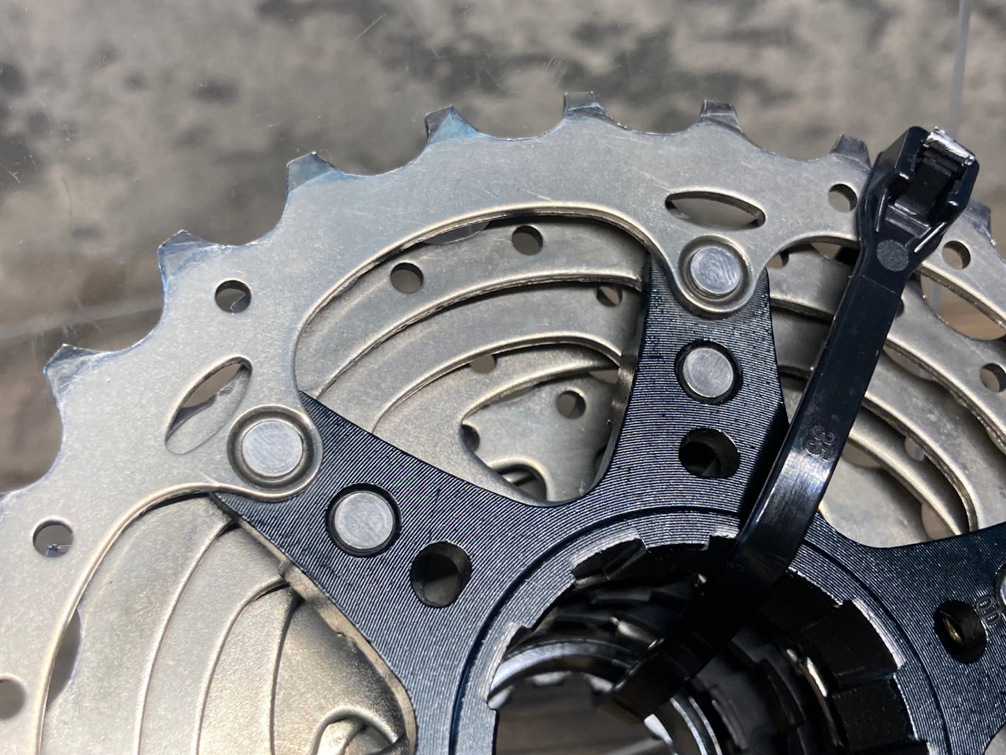 IX150 シマノ SHIMANO 105 CS-5800 スプロケット 11-28S 11S