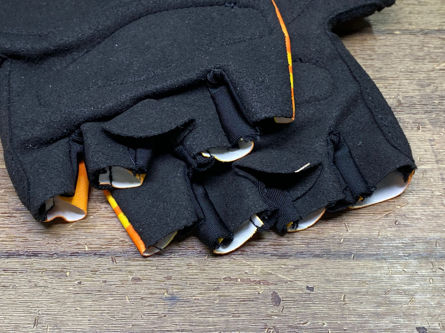 IZ495 ポリ POLI 指切りグローブ オレンジ St. Michel–Preference L