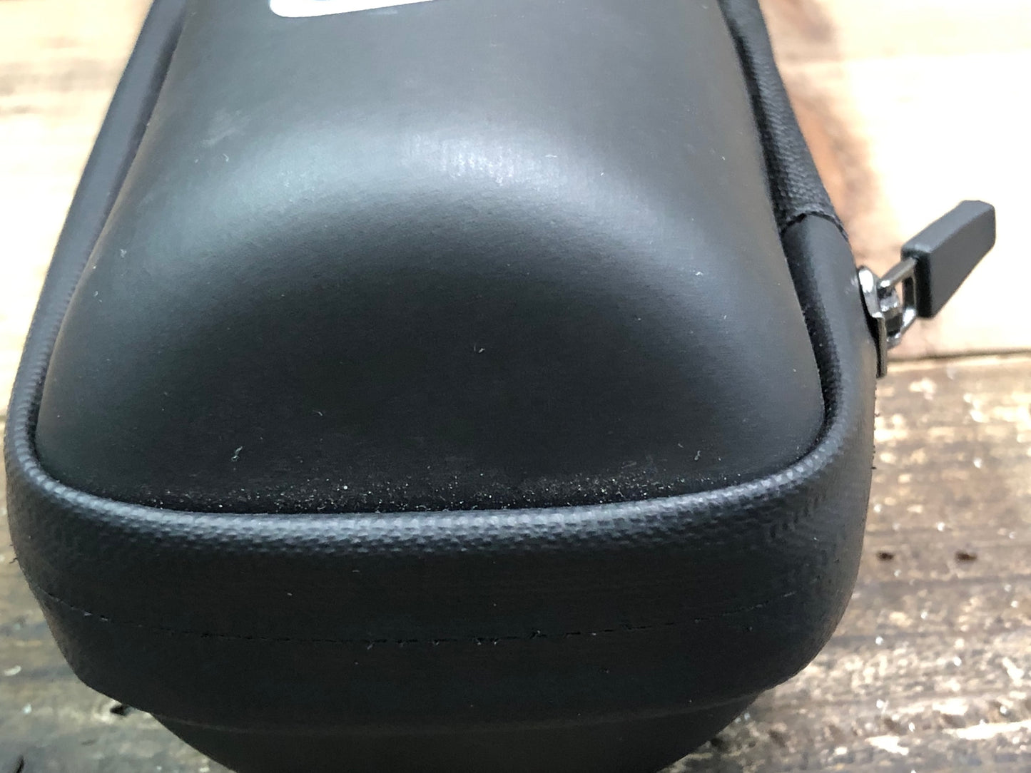 IS020 アソス assos ツールケース 黒