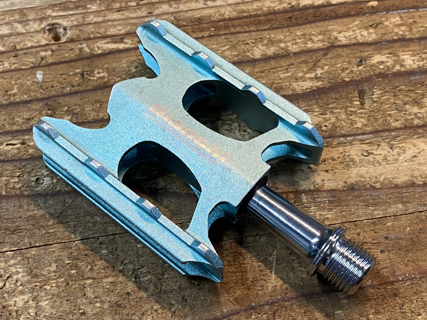 IQ562 ビアンキ Bianchi 純正 フラットペダル チェレステ