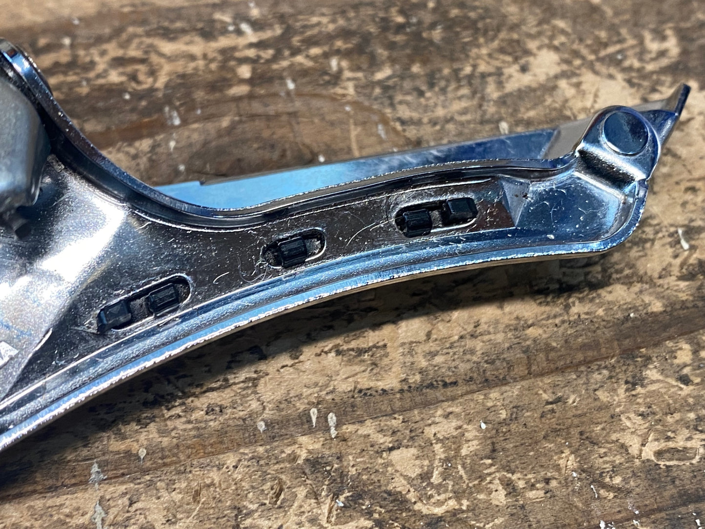 IL029 シマノ SHIMANO 105 FD-R7000 フロントディレイラー 2S 直付け