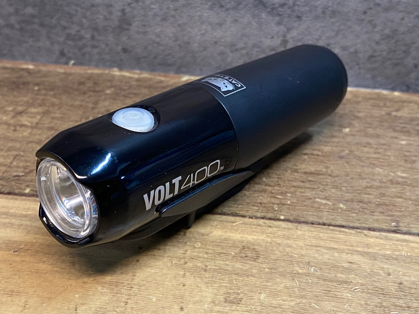 IU569 キャットアイ CATEYE VOLT400 フロントライト 点灯確認済