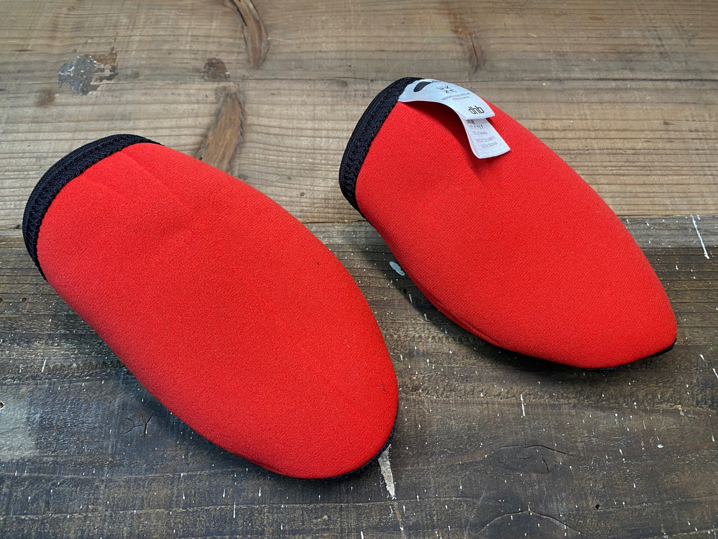 IP139 dhb トゥーカバー 黒 S-M