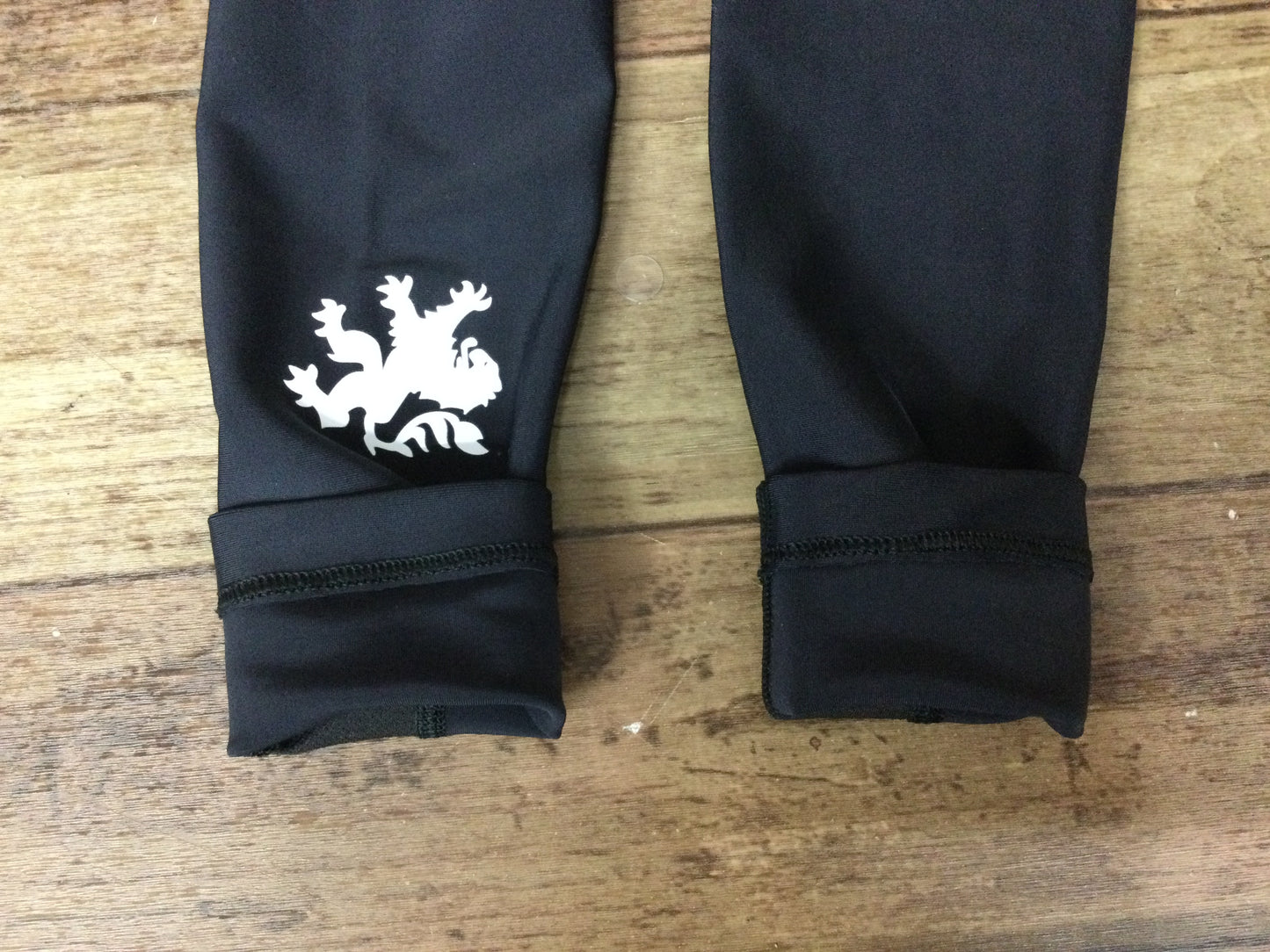 FO060 カペルミュール kapelmuur アームカバー XS 黒