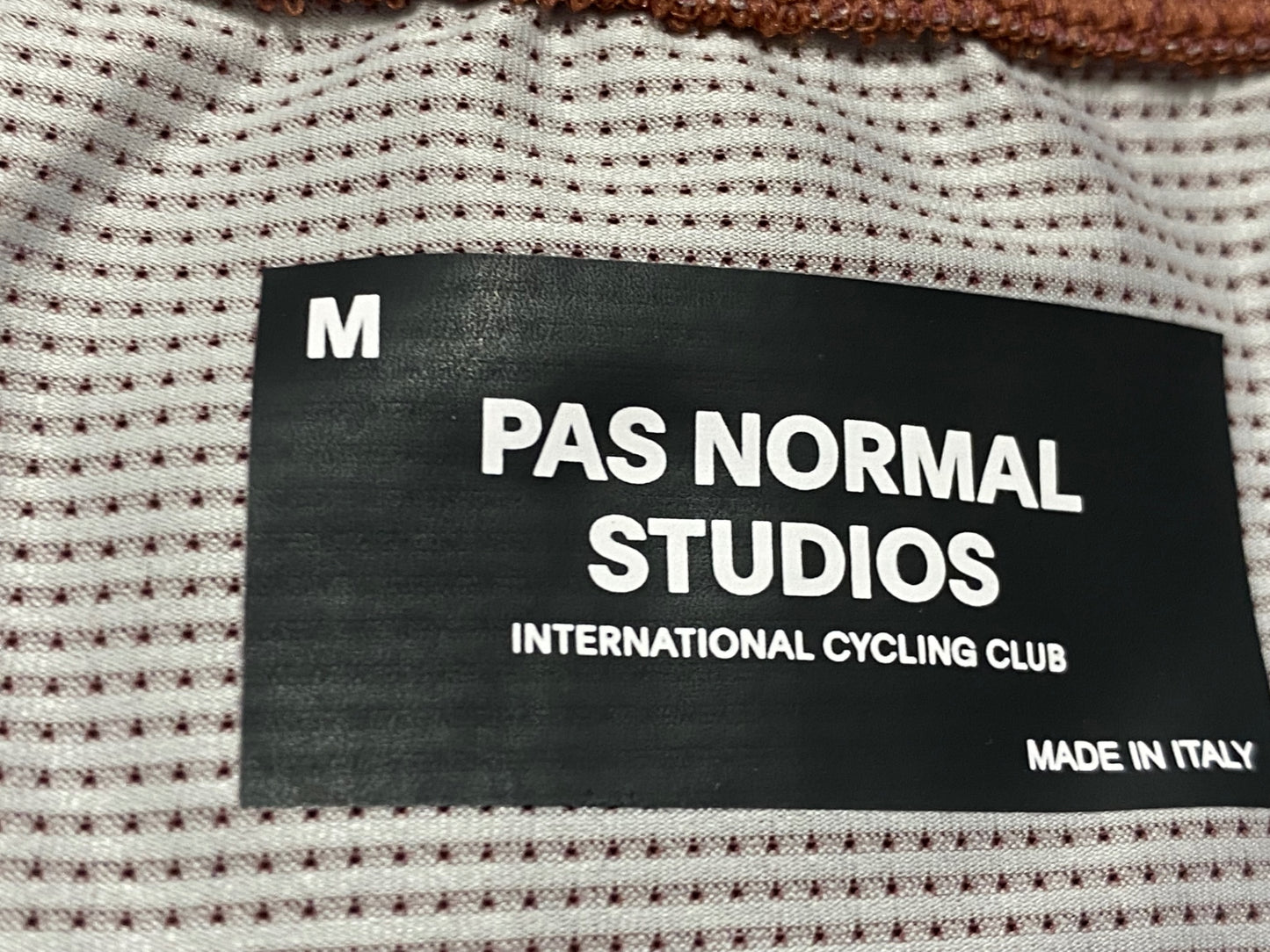 JC408 パスノーマルスタジオ Pas Normal Studios | Men's Mechanism Jersey 半袖 サイクルジャージ ダスティモーヴ M