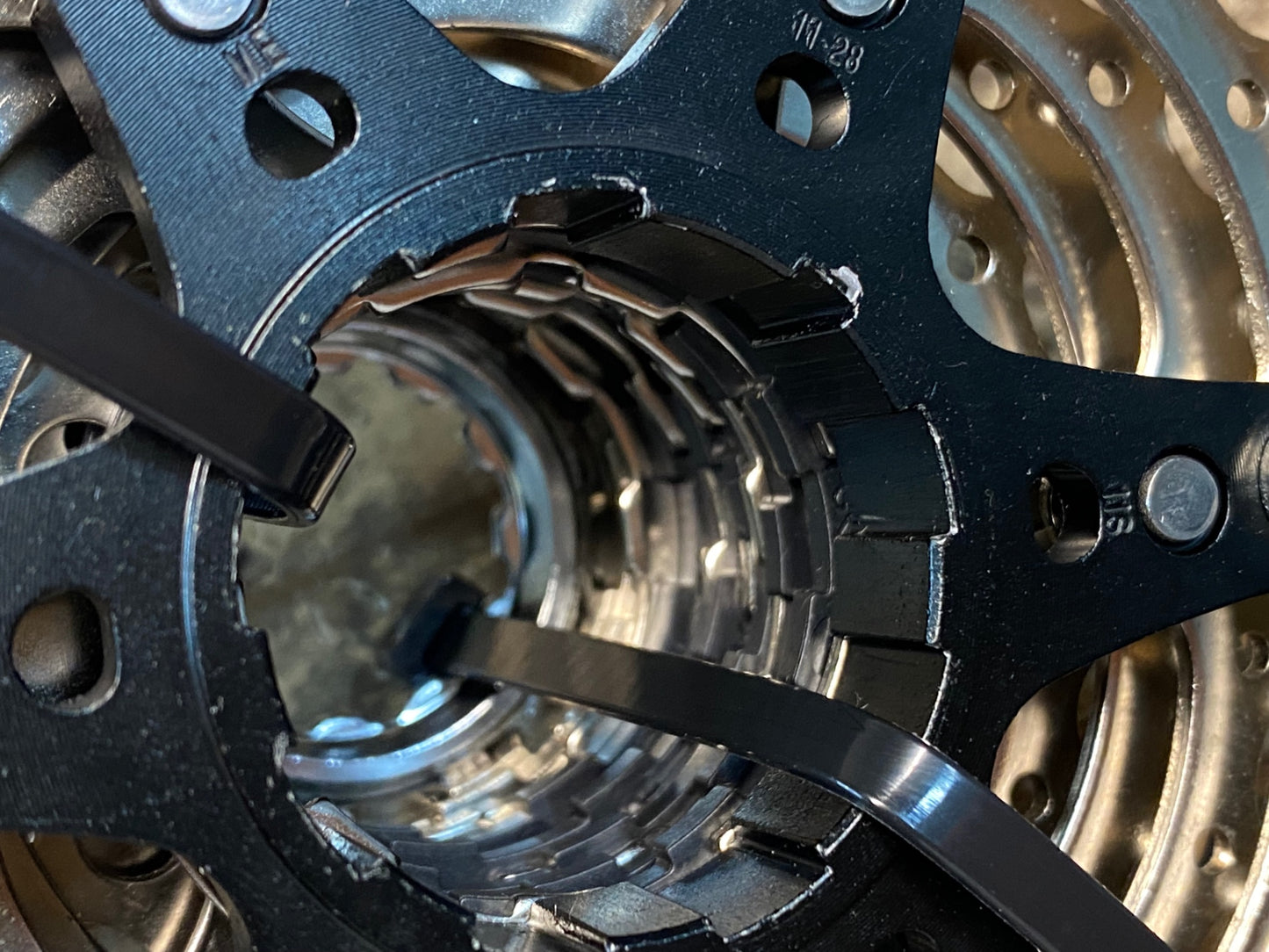 IT105 シマノ SHIMANO 105 CS-5800 スプロケット 11-28t 11S