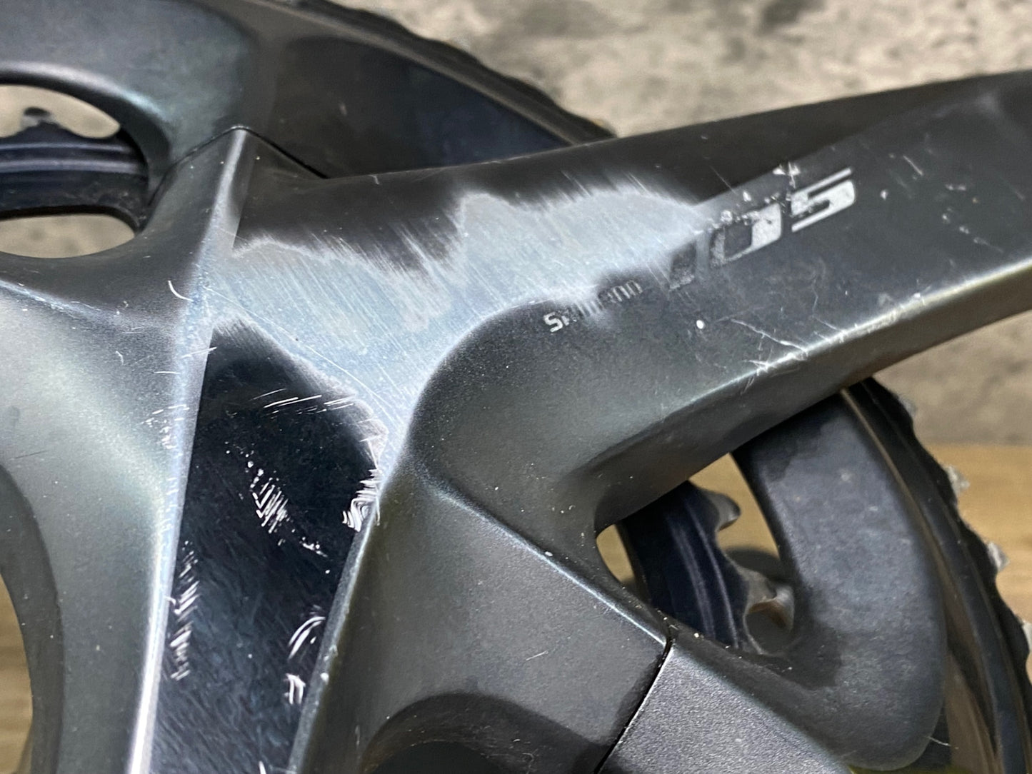 IX299 シマノ SHIMANO 105 FC-R7000 クランクセット 170mm 50/34T ※ガリ傷強,歯の摩耗強の為ジャンク