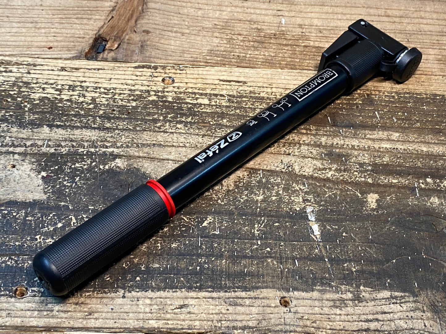 HK114 ブロンプトン BROMPTON ゼファール Zefal 携帯ポンプ 空気入れ 米仏式対応