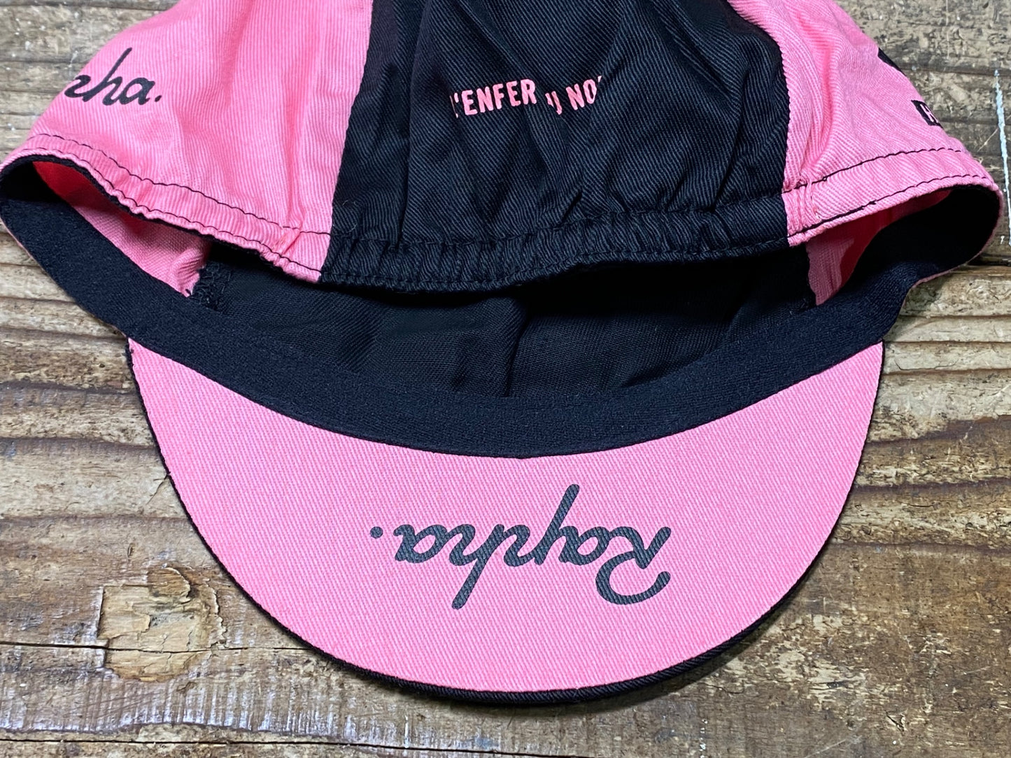 IT269 ラファ Rapha サイクルキャップ 黒 ピンク フリーサイズ