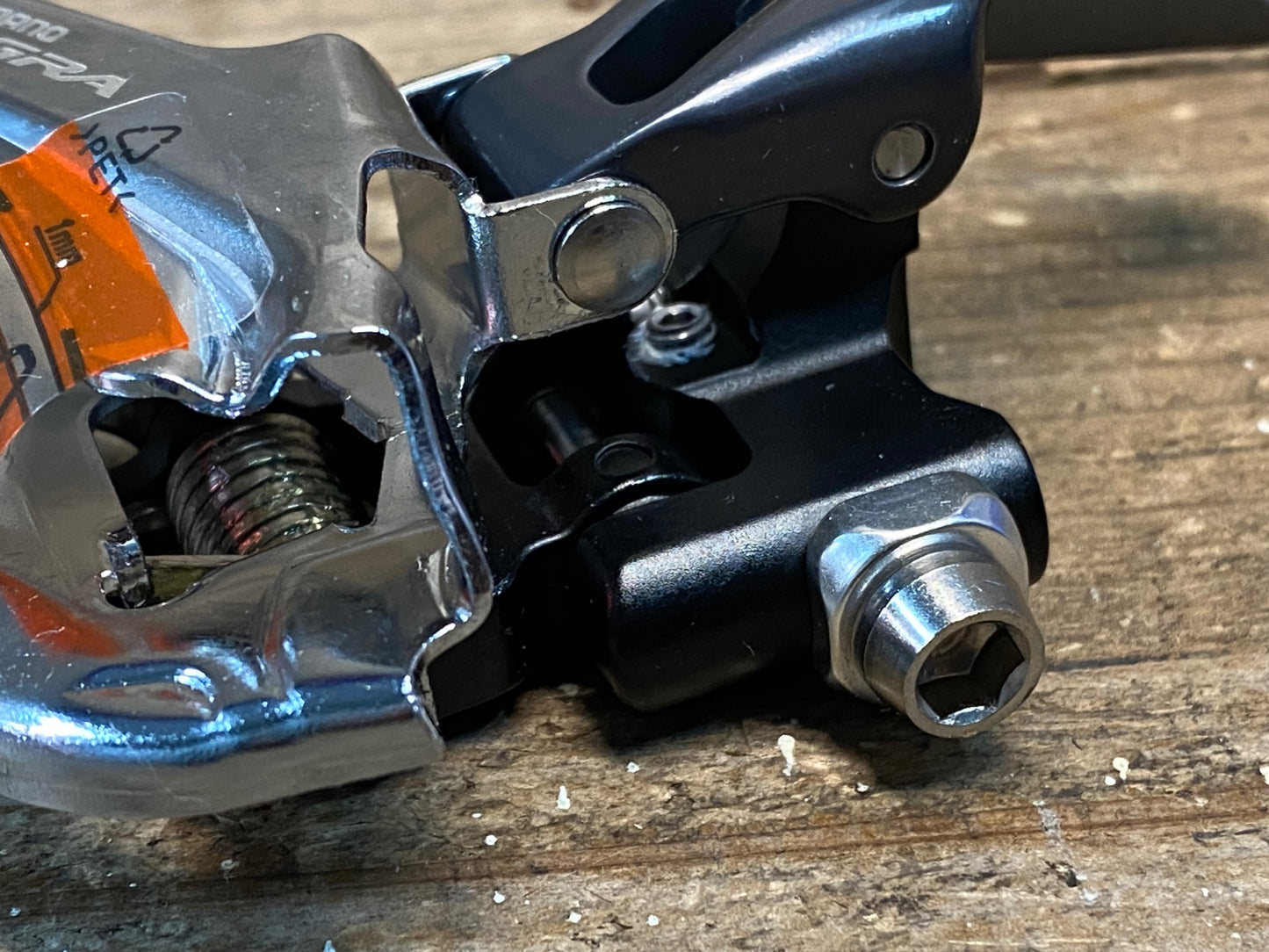 IR256 シマノ SHIMANO アルテグラ ULTEGRA FD-6800 フロントディレイラー 直付け