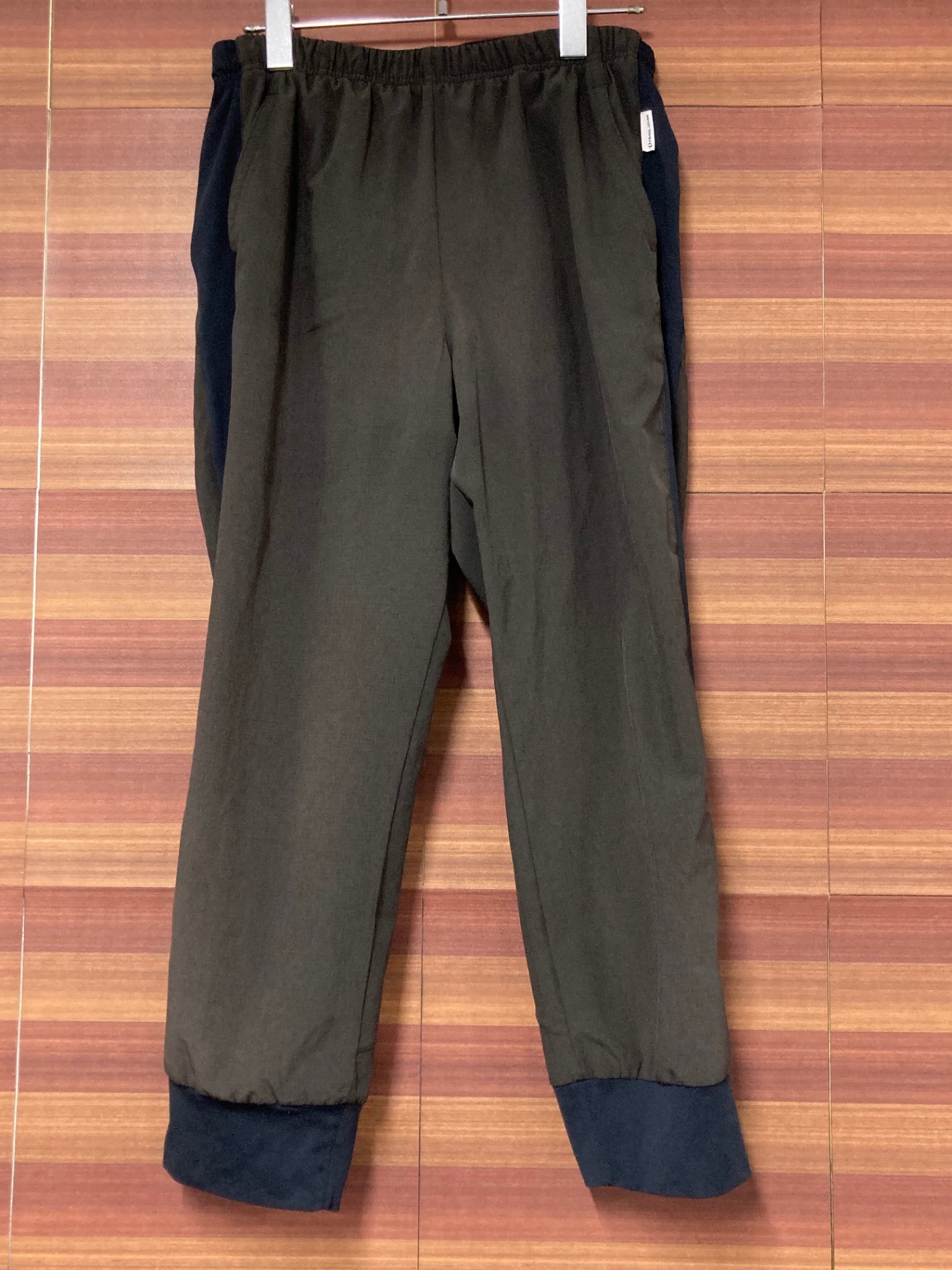 IO719 パールイズミ PEARL iZUMi サイクルパンツ 黒 グレー L パッド付き