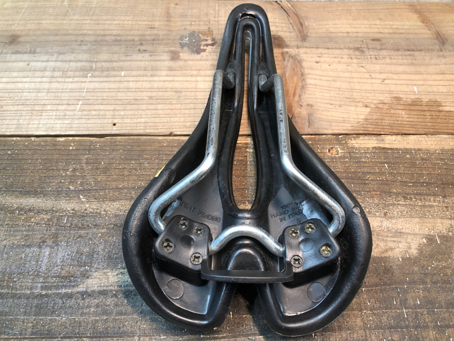 IR008 Selle SMP エクストラ Extra サドル スチールレール 黒 140mm