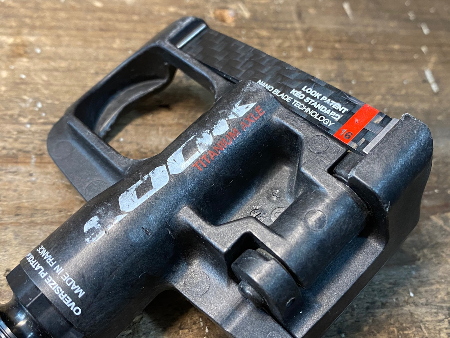 IQ554 ルック LOOK KEO BLADE CARBON ビンディングペダル チタンシャフト 軸回転スムース