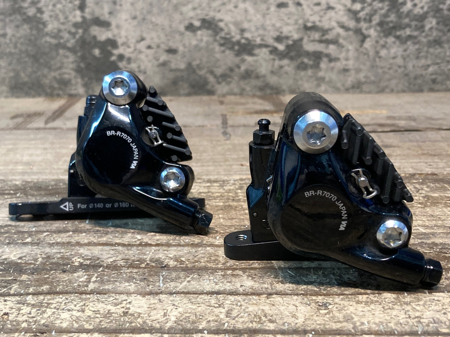 IU348 シマノ SHIMANO 105 BR-R7070 ディスクブレーキ キャリパー