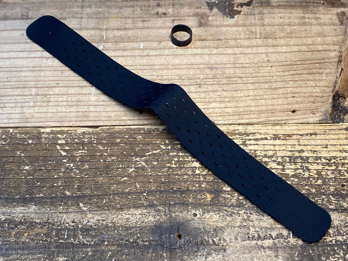 IE728 ワフー Wahoo TICKR FIT 心拍計 起動確認済