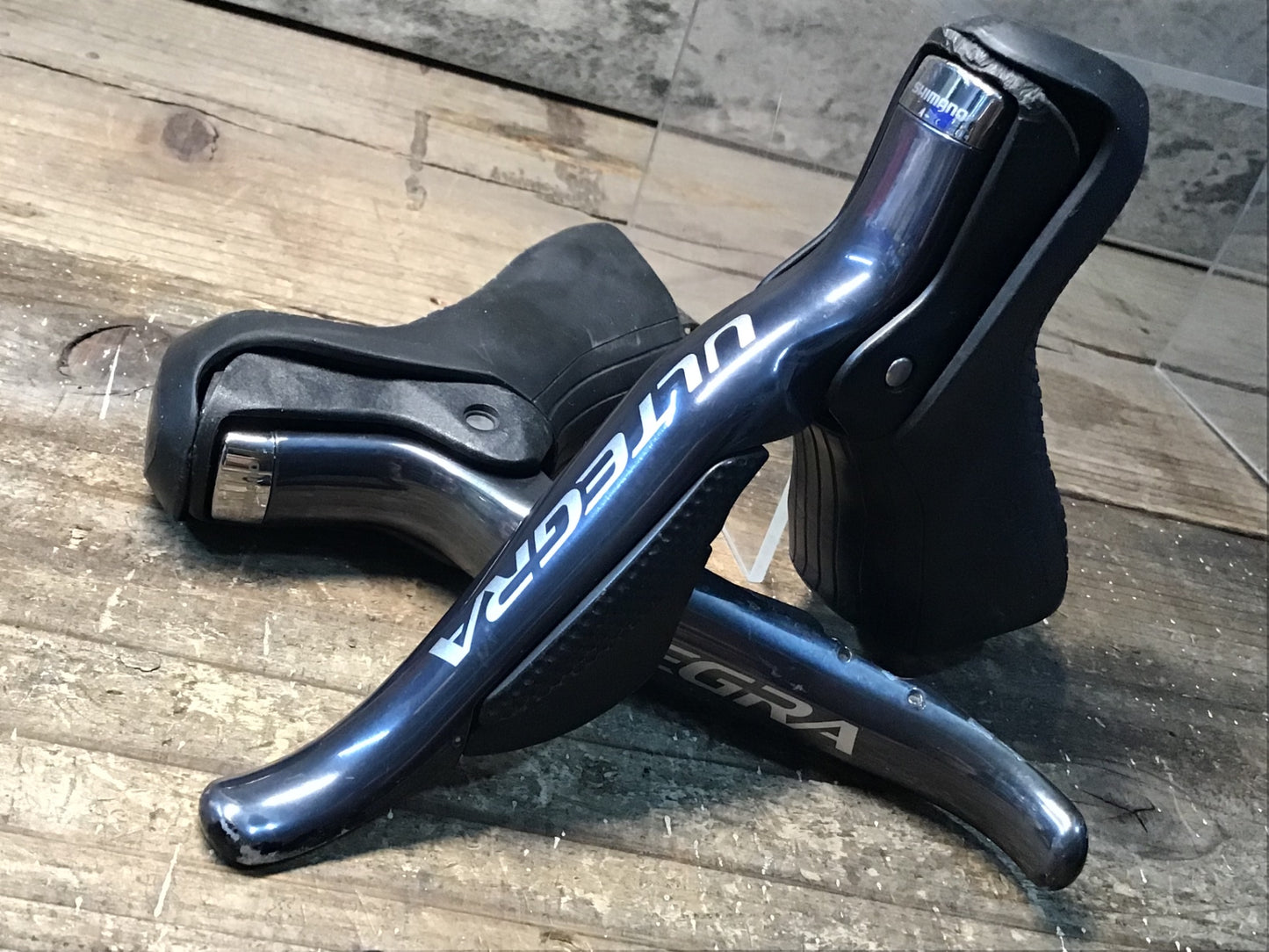 IQ644 シマノ SHIMANO アルテグラ ULTEGRA ST-6770 電動 Di2 STIレバー 2x10S ※フード劣化