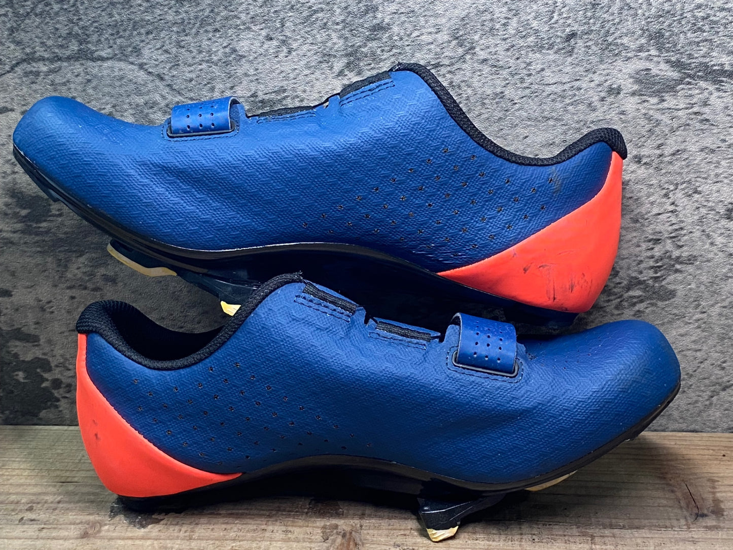 IV447 ボントレガー BONTRAGER サーキット Circuit Road Shoe ビンディングシューズ SPD-SL EU41