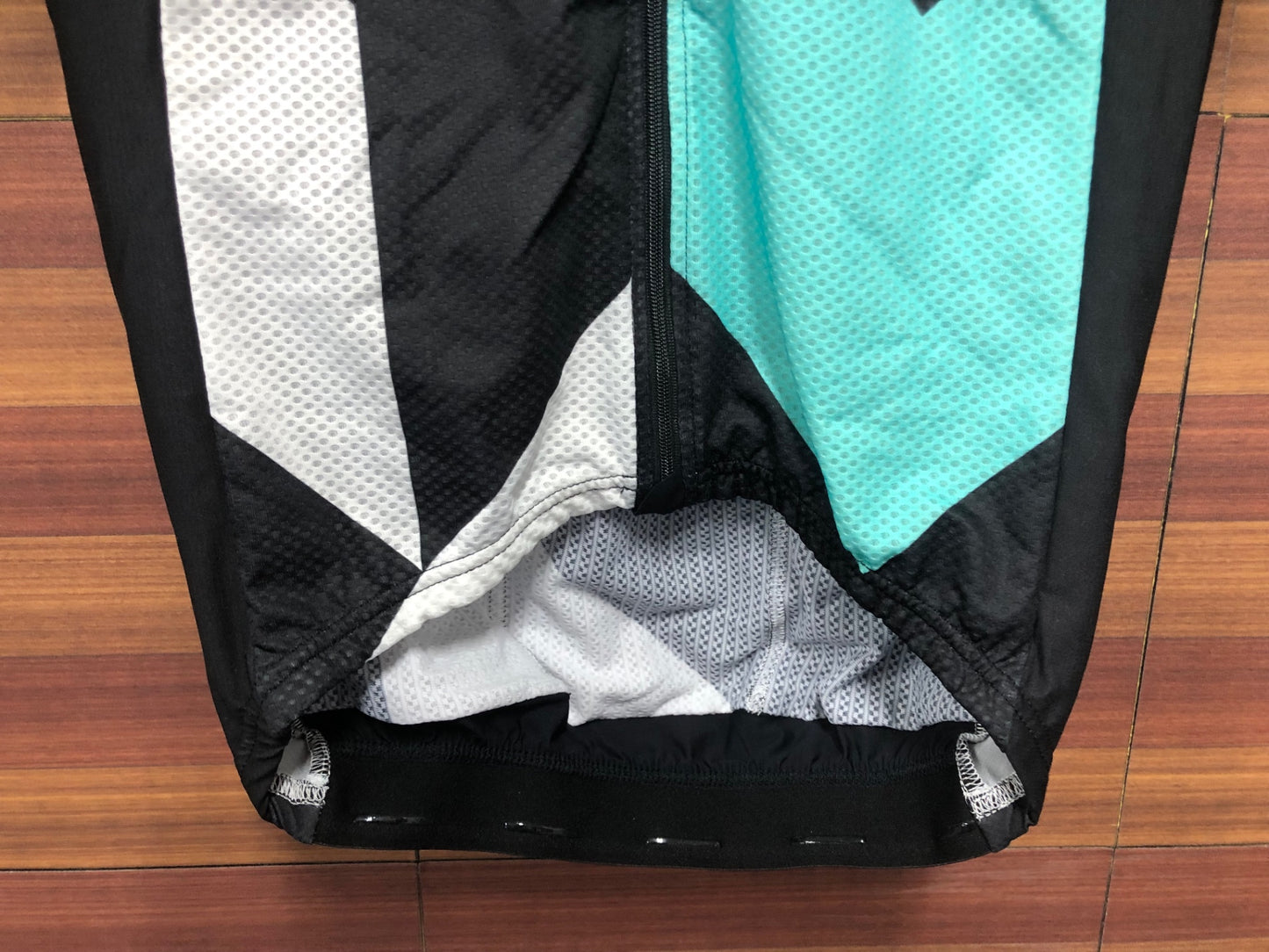 IQ705 アソス Assos LTD EDITION MOD. ROCK 半袖 サイクルジャージ 白 黒 総柄 S