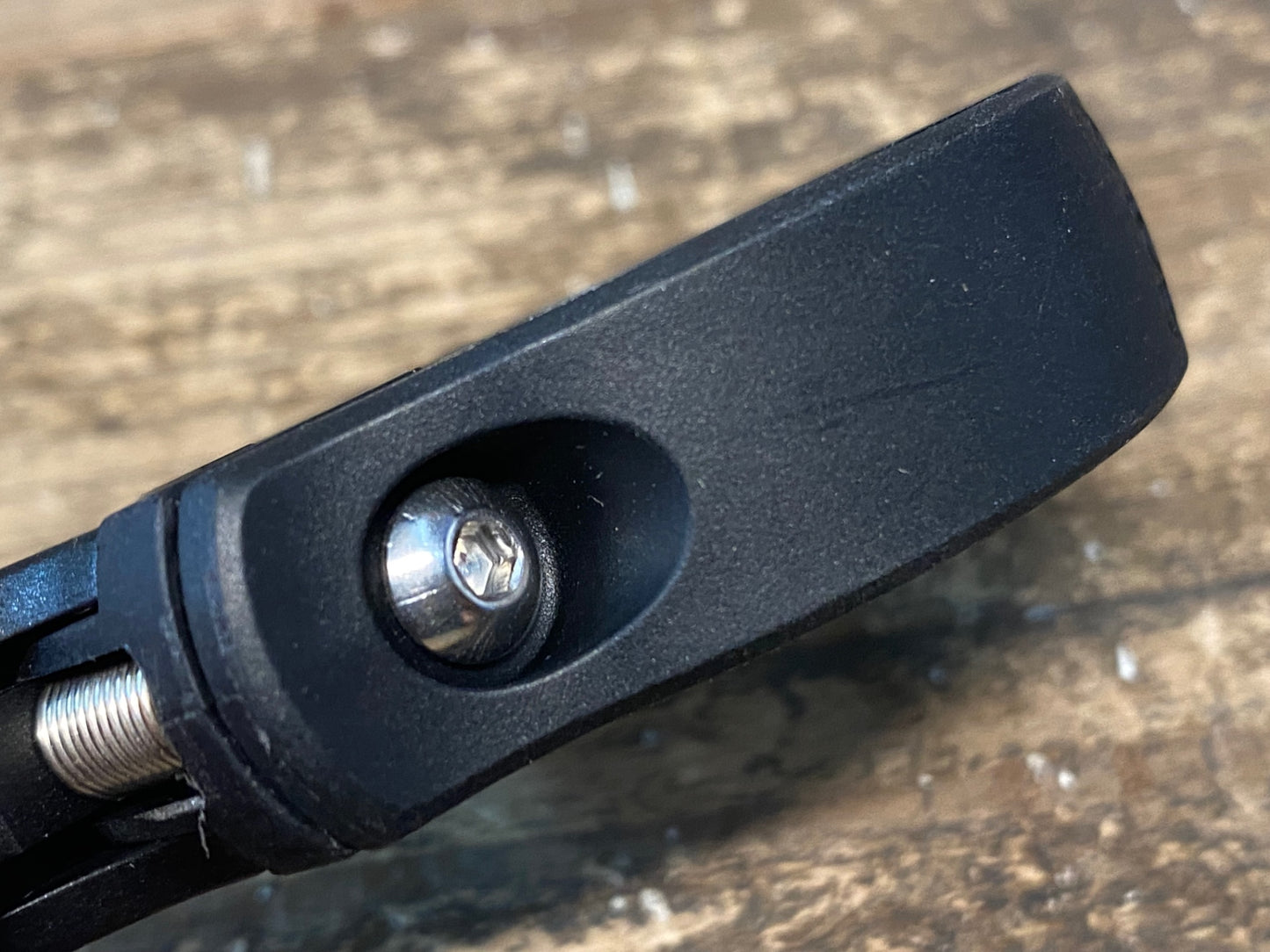 IJ236 ノグ knog Oi ベル 黒 Φ31.8