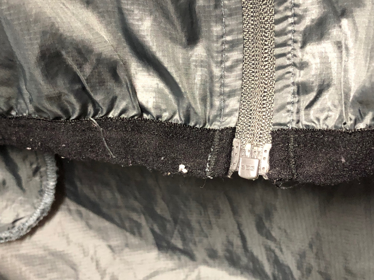 IU037 ピセイ PISSEI サイクルベスト ジレ グレー Lサイズ