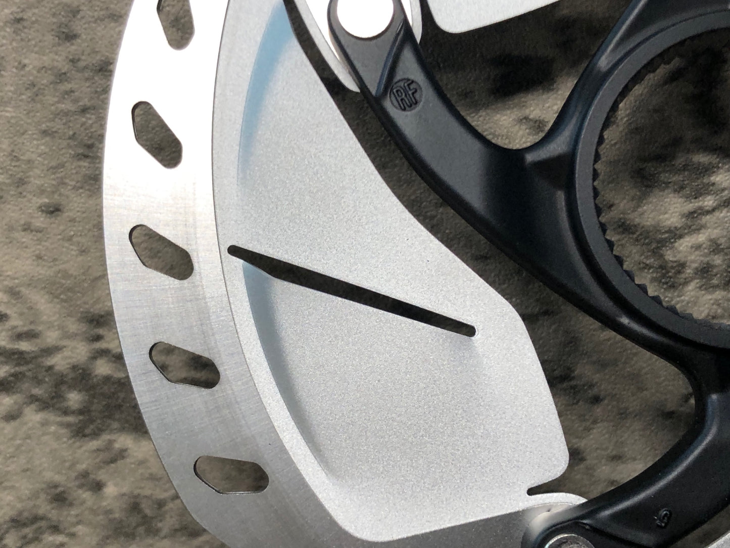 IZ718 シマノ SHIMANO アルテグラ ULTEGRA SM-RT800-S ディスクブレーキロータ― Φ160 実測1.8mm