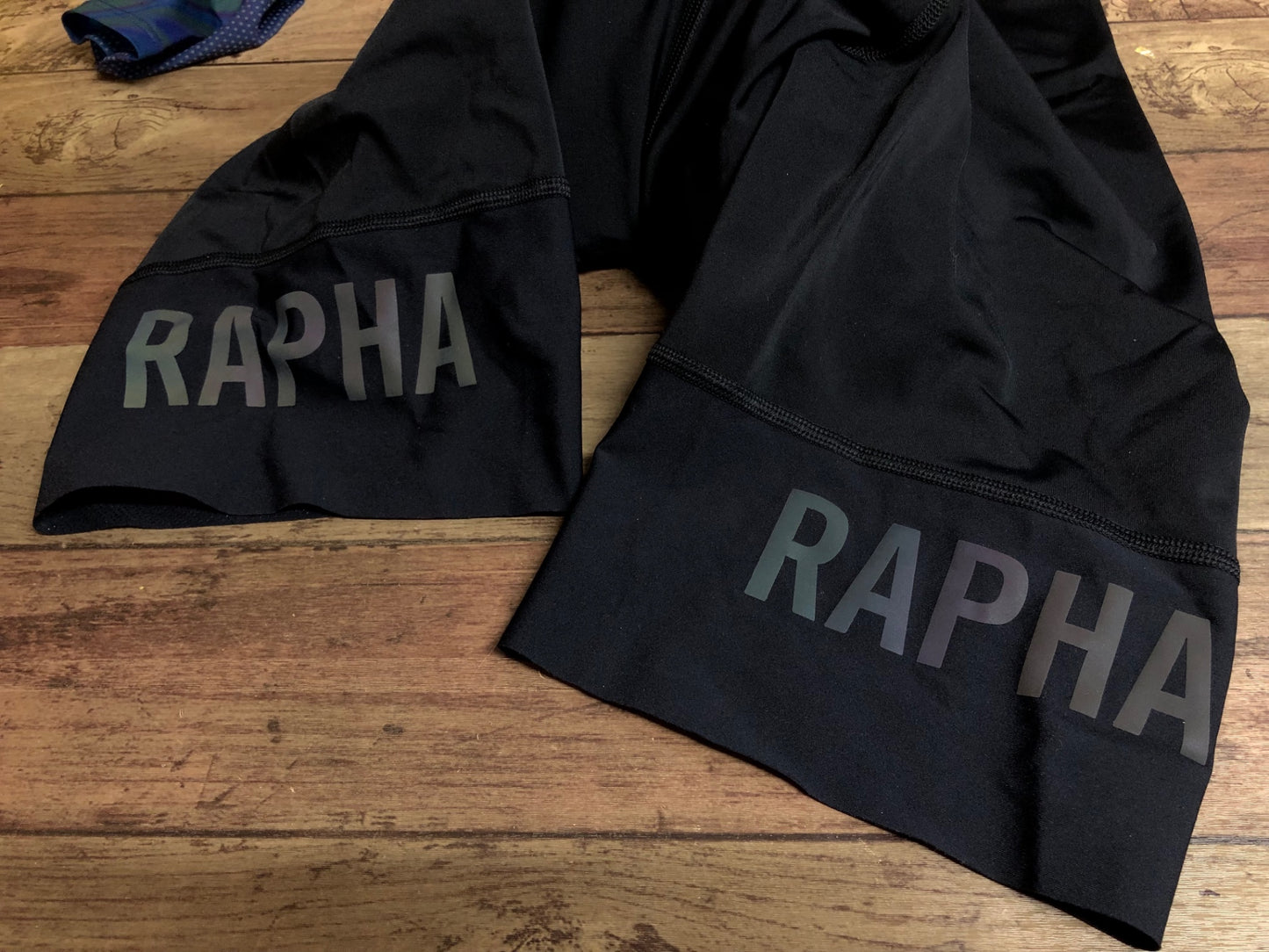 IO040 ラファ Rapha PRO TEAM CRIT AEROSUIT エアロスーツ ワンピース サイクルジャージ 紫緑黒 M