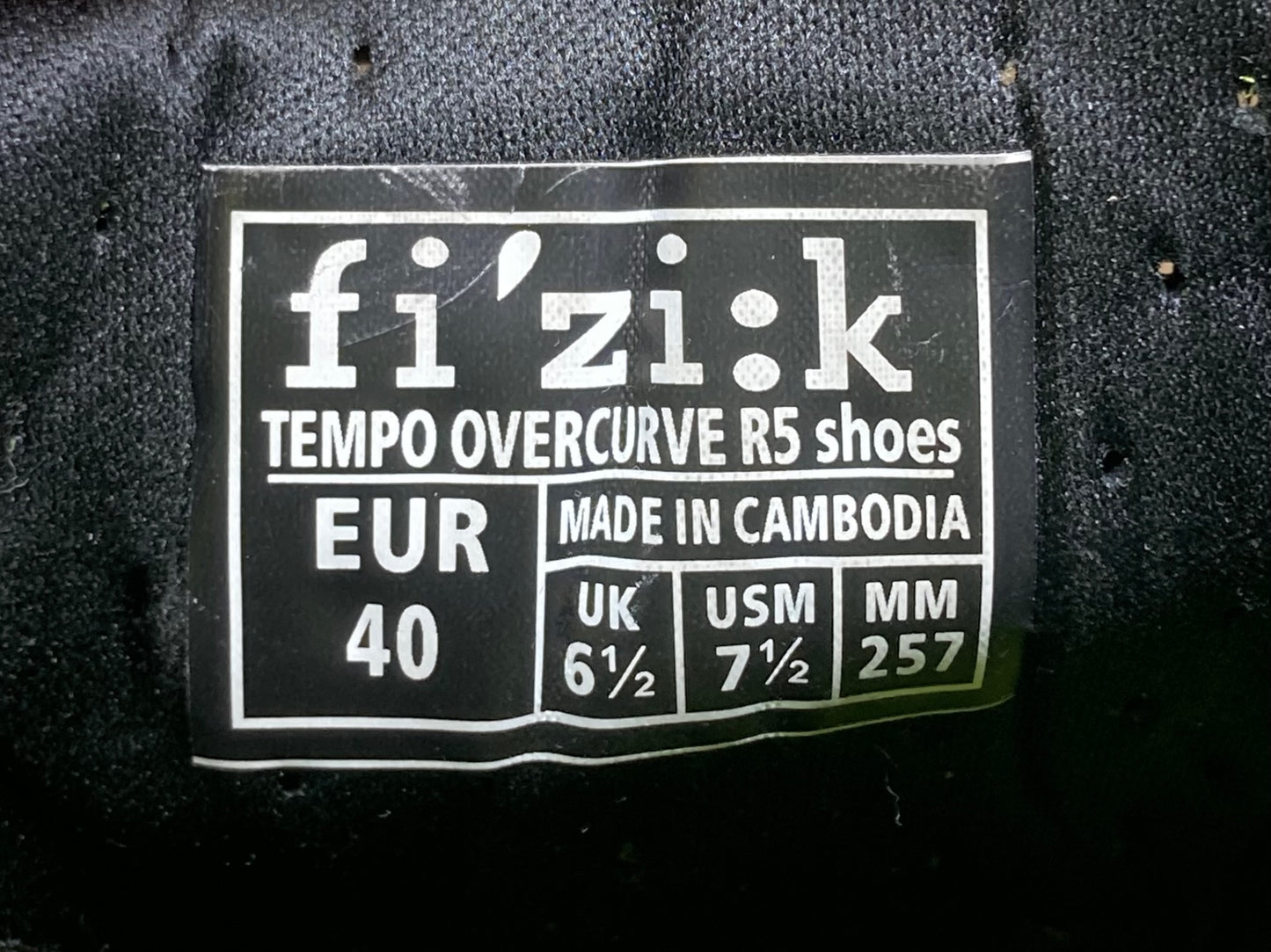 IJ879 フィジーク FIZIK R5 ロード ビンディングシューズ 40EU ブラック/イエロー