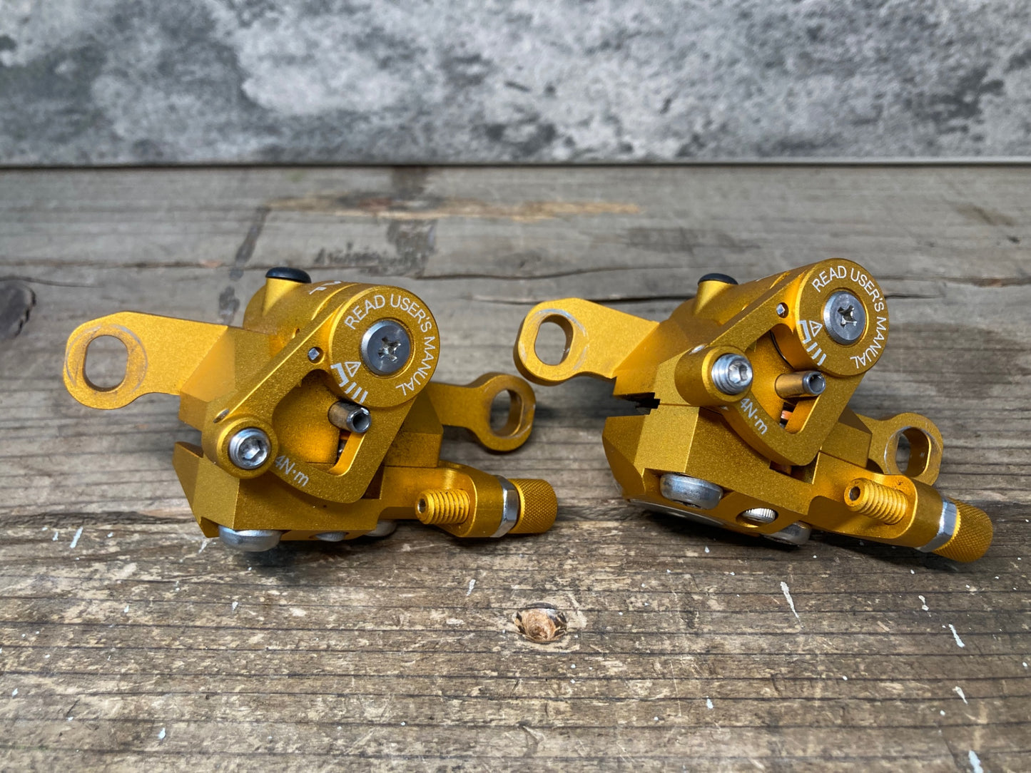 IS059 グロータック GROWTAC イコール EQUAL 機械式ディスクキャリパーセット フラットマウント オレンジ