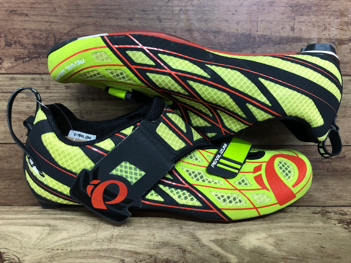 EM733 パールイズミ PEARL IZUMI Tri fly P.R.O V3 ビンディングシューズ EU44 トライアスロン用 カーボンソール