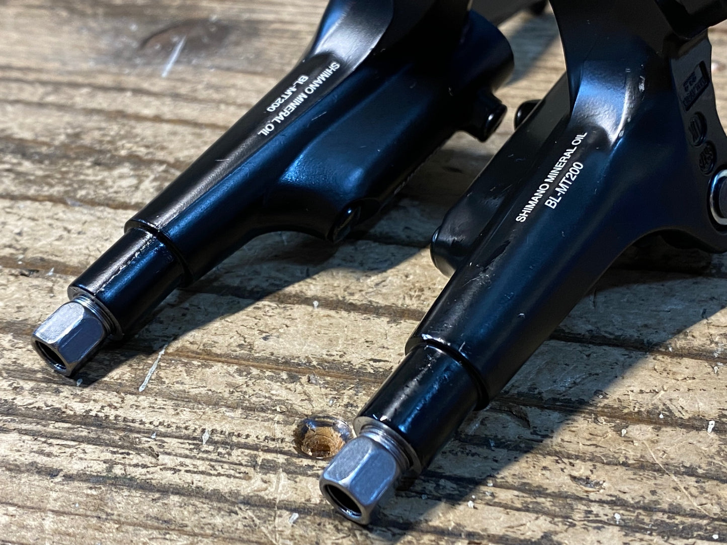 GW137 シマノ SHIMANO BL-MT200 BR-MT200 ブレーキレバー キャリパーブレーキ Φ22.2 前後セット