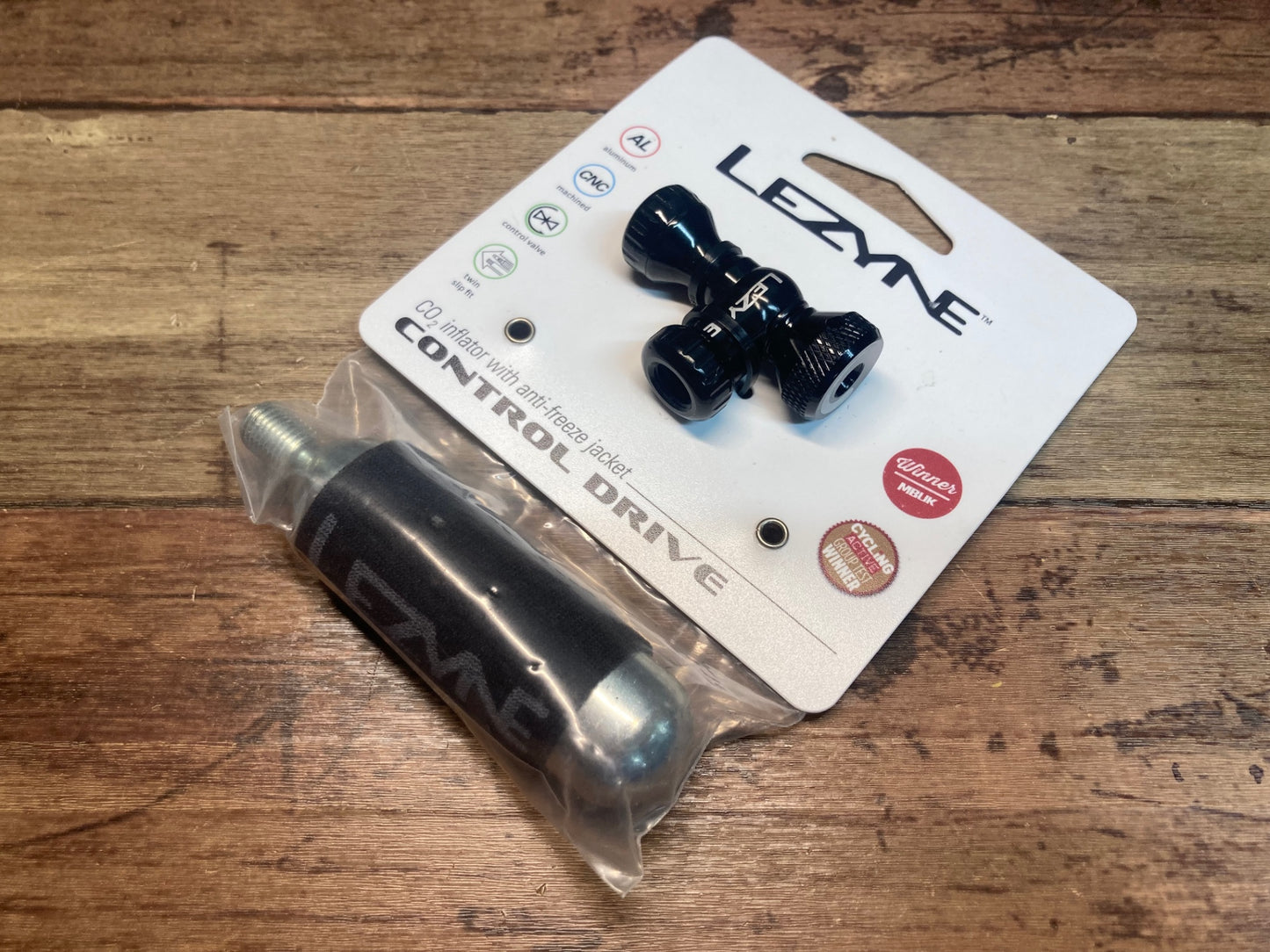 IE109 レザイン LEZYNE CONTROL DRIVE CO2 インフレーター