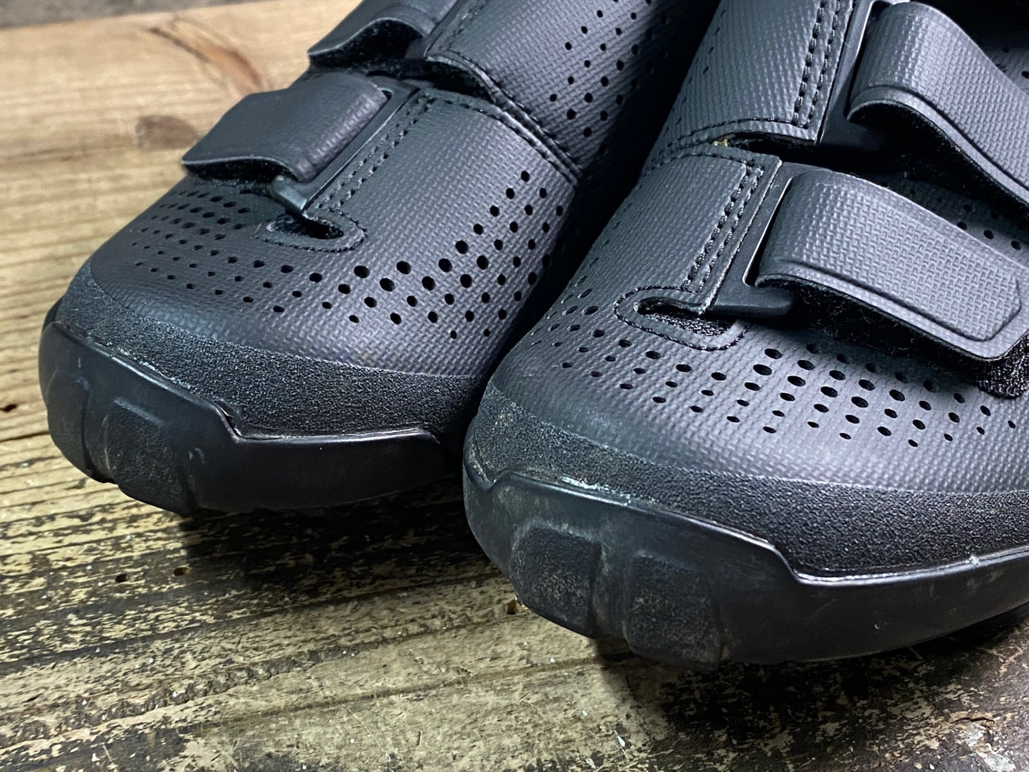 IY214 シマノ SHIMANO XC1 SHXC100M 01 S ビンディングシューズ 2穴 黒 EU38