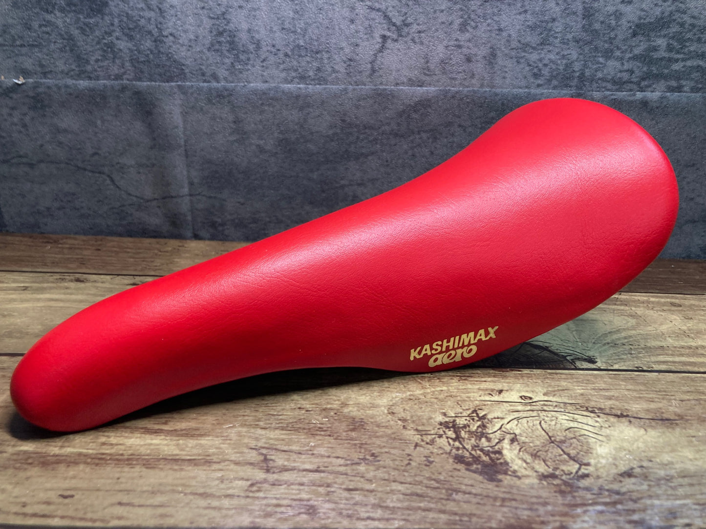 IS182 カシマックス KASHIMAX aero サドル レッド