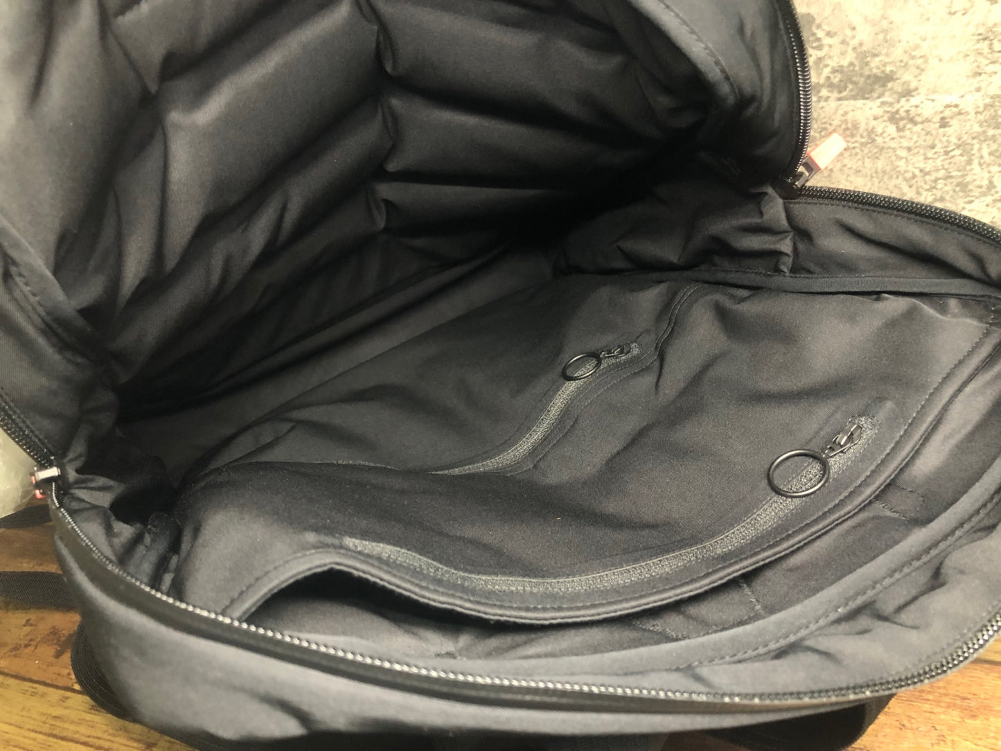 IW776 ラファ Rapha CONVERTIBLE BACKPACK TOTE リュック バックパック 黒