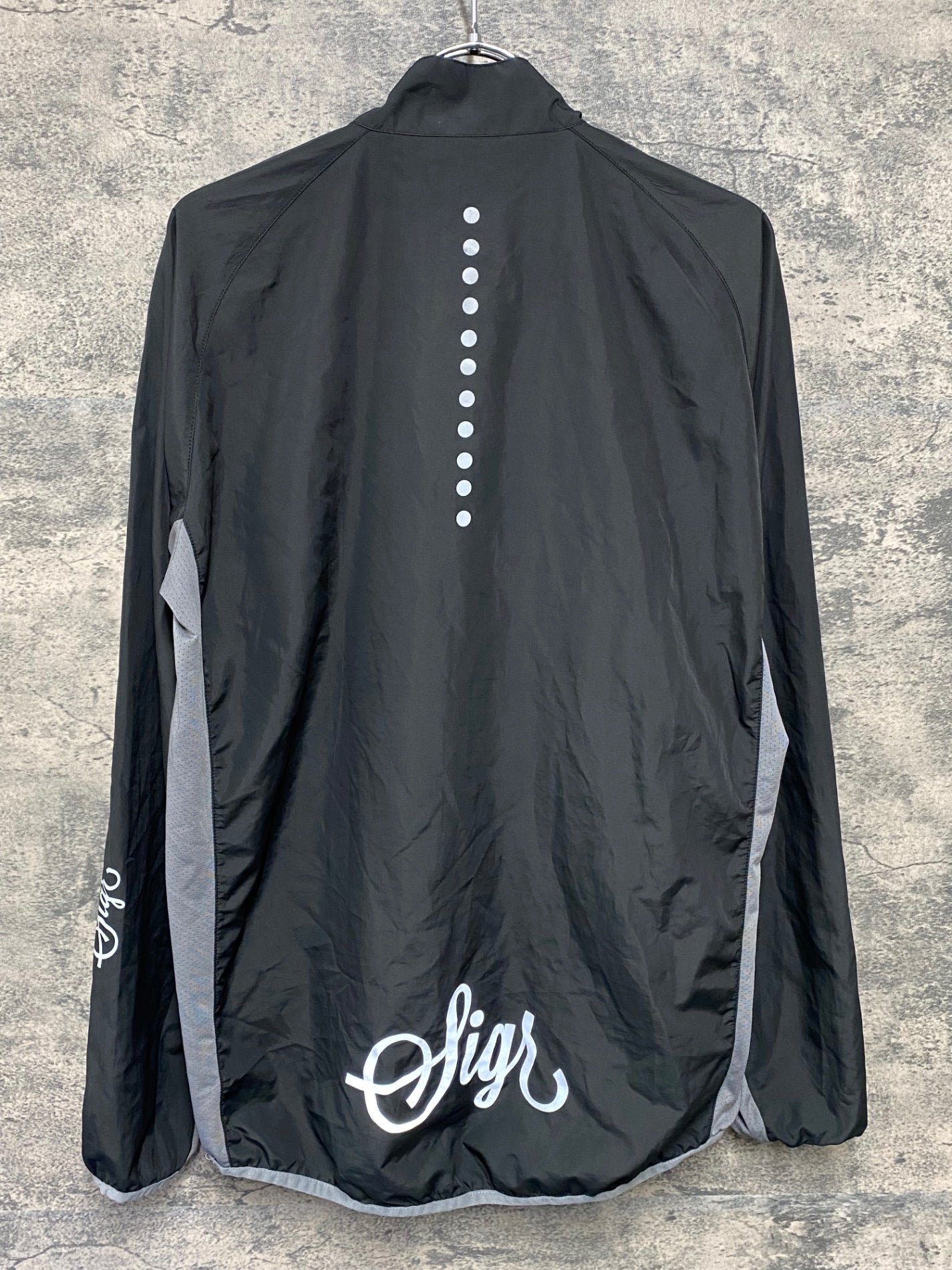 IY333 シーガー Sigr 長袖 ウインドブレーカー 黒 M