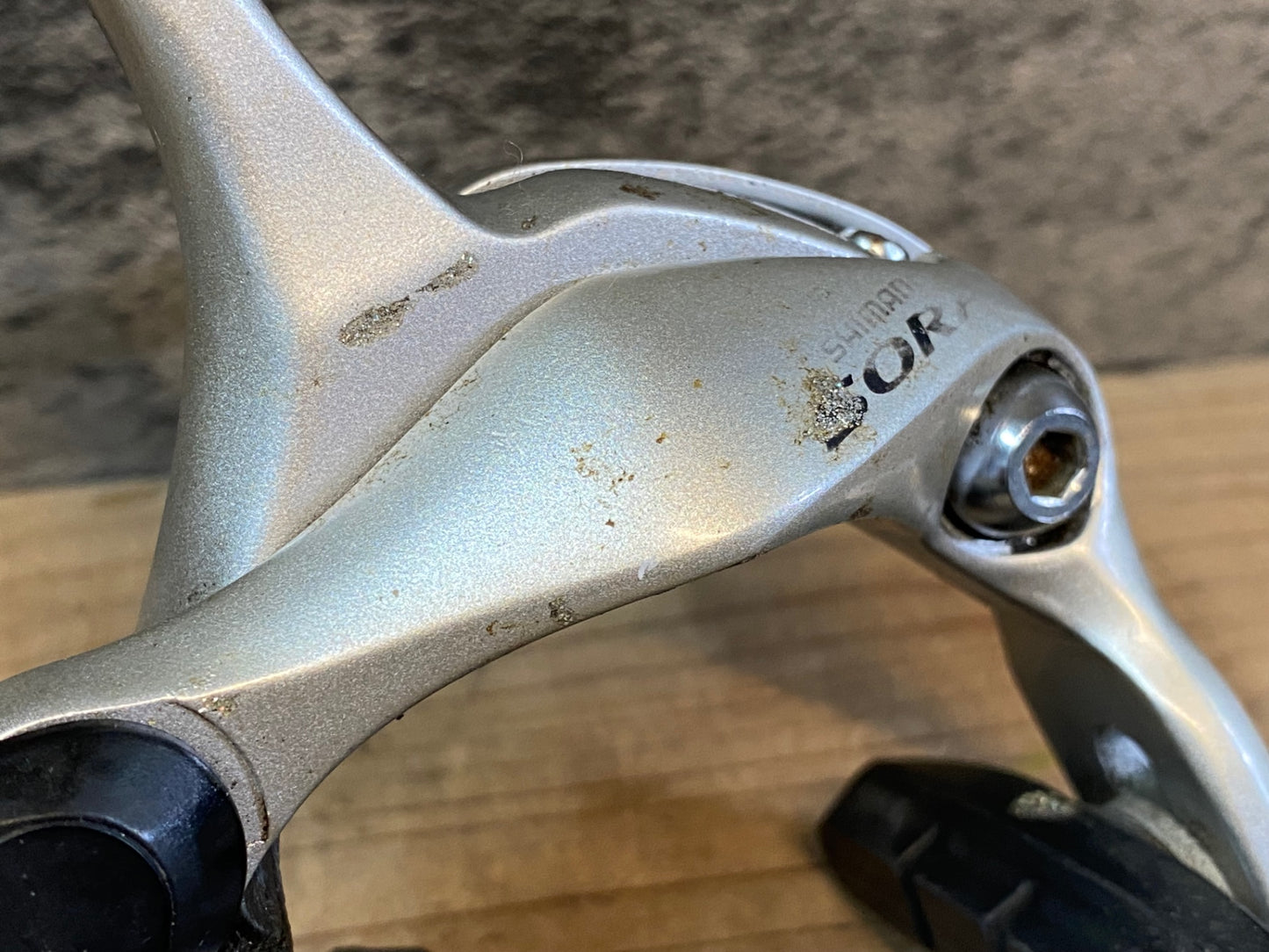 IU318 シマノ SHIMANO ソラ SORA BR-3400 ブレーキキャリパー 前後セット