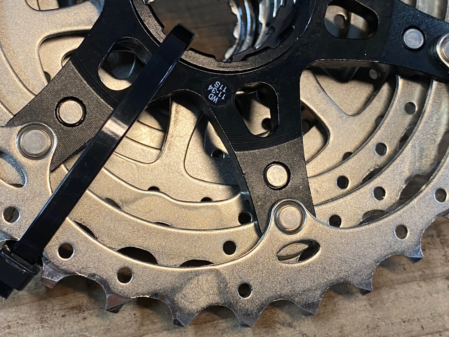 IP762 シマノ SHIMANO CS-HG700-11 スプロケット 11s 11-34T