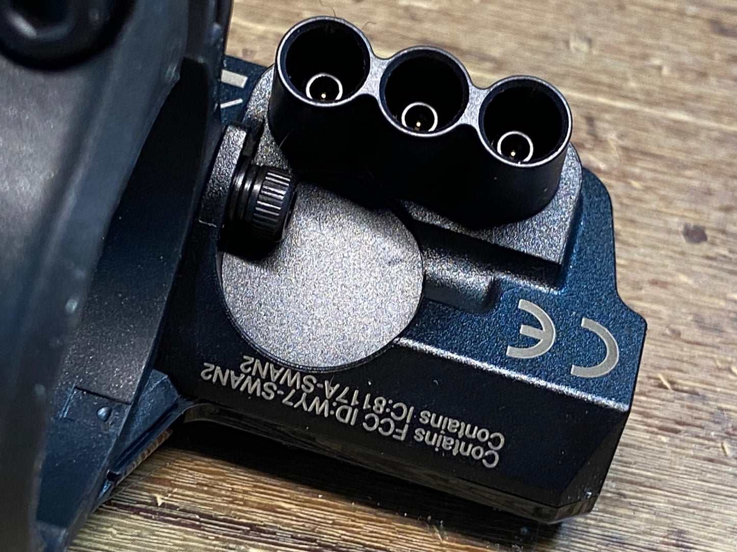 IR822 シマノ SHIMANO デオーレ DeoreXT Di2 SC-MT800 インフォメーションディスプレイ 3ポート ※未使用