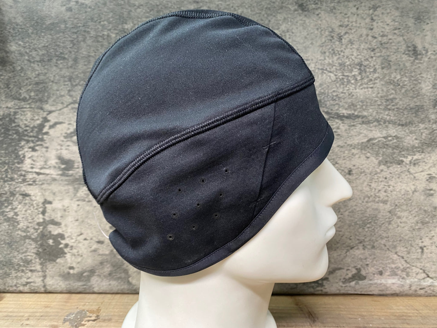 IQ532 アークテリクス ARC'TERYX キャップ 黒 L/G-XL WINDSTOPPER ※タグカット