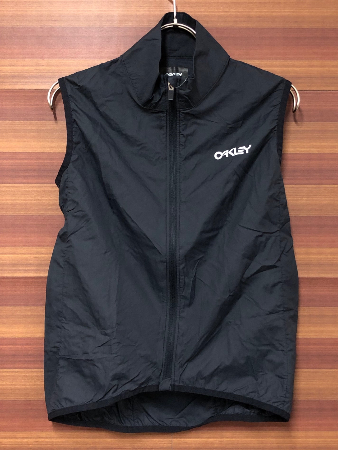 IT439 オークリー OAKLEY サイクルベスト ジレ 黒 S