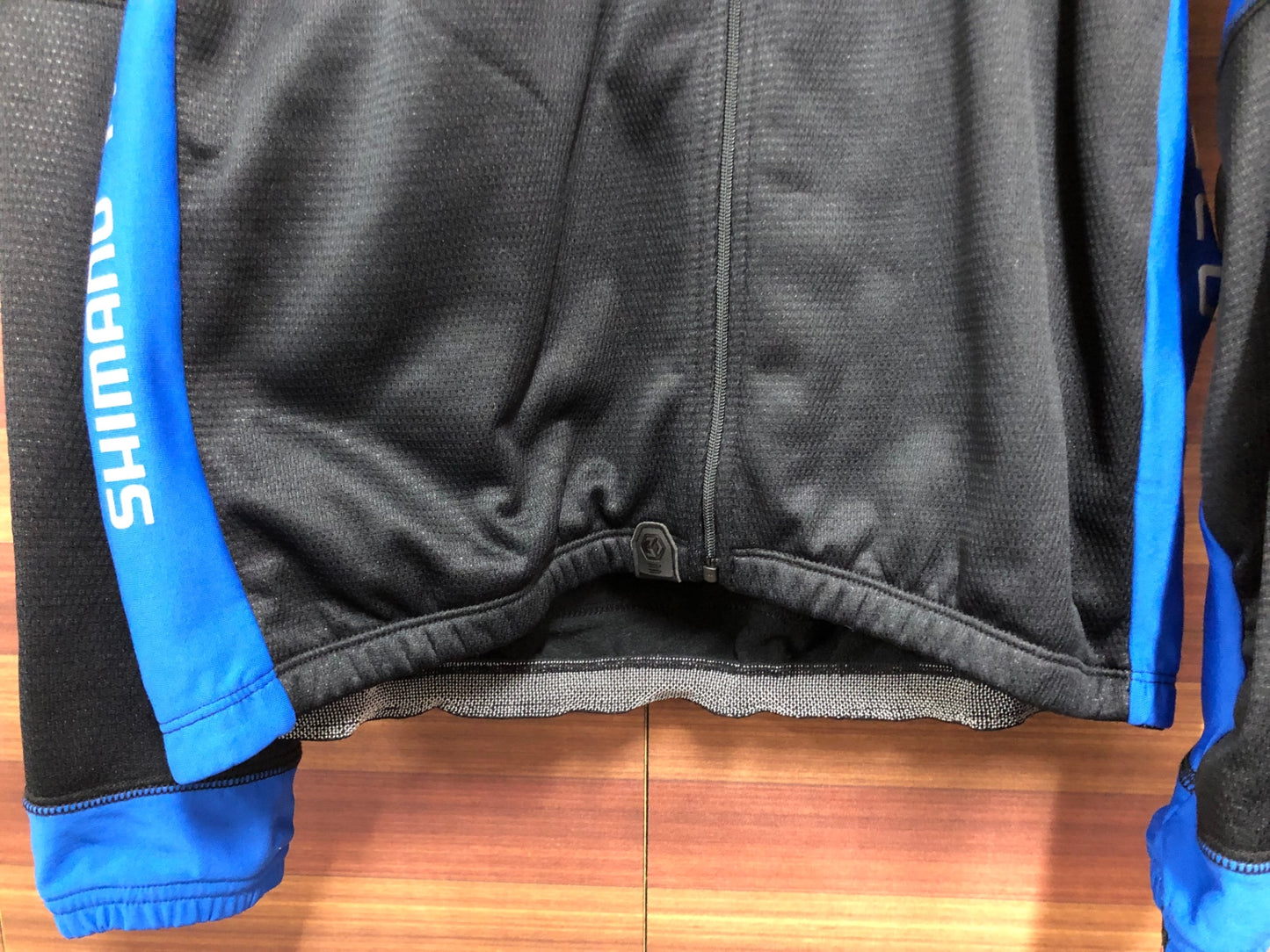 IQ315 シマノ SHIMANO ACCU-3D 長袖サイクルジャージ 黒青 L