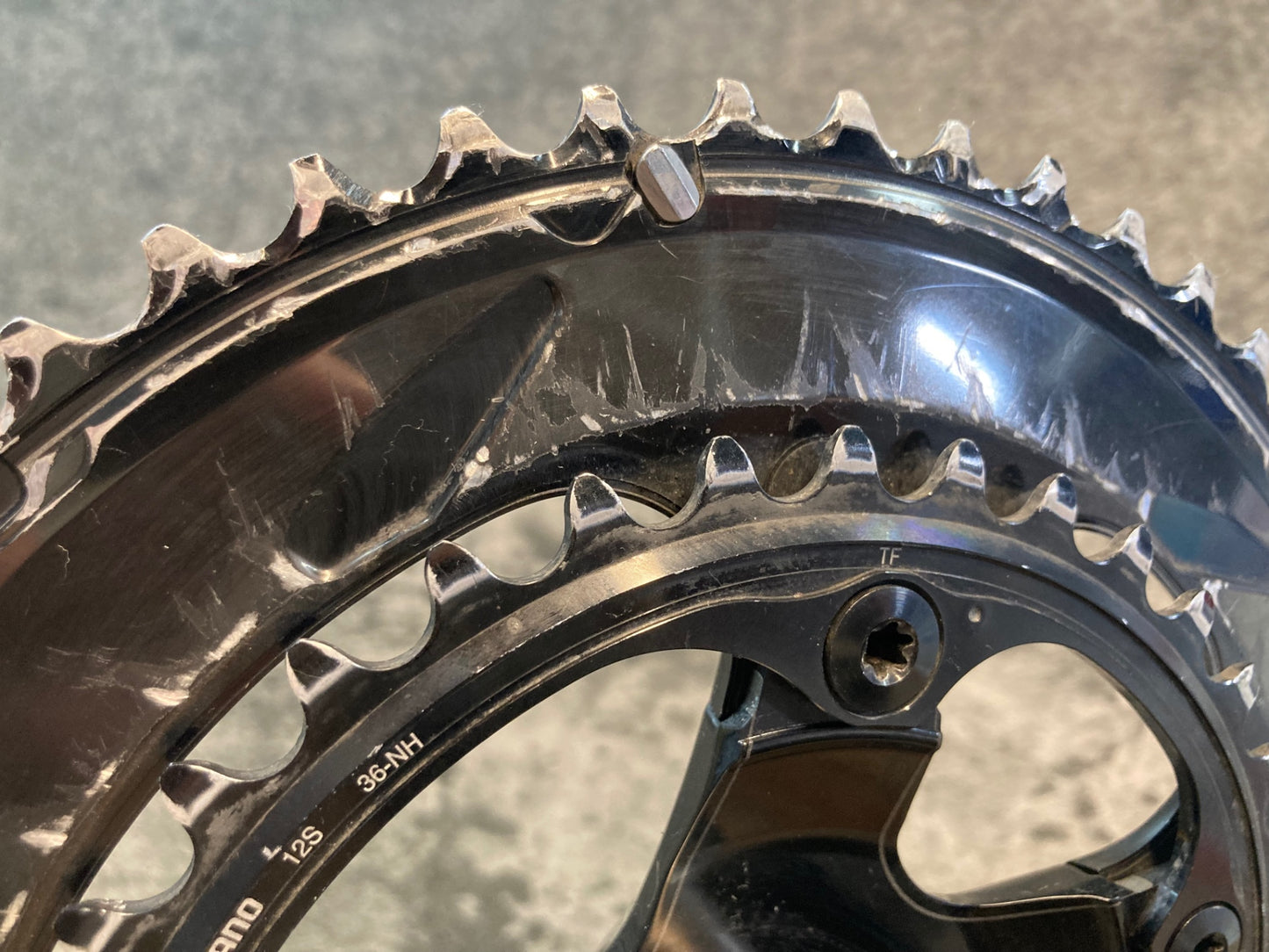 IS275 シマノ SHIMANO デュラエース DURA-ACE FC-R9200 クランクセット 52/36T 165mm 12S