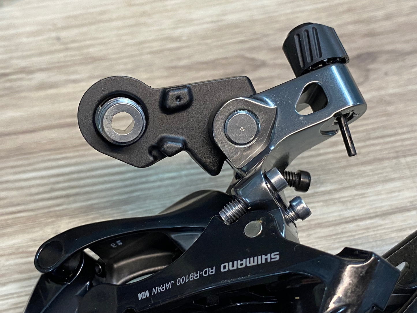 IW612 シマノ SHIMANO デュラエース DURA-ACE RD-R9100 リアディレイラー 11S 未使用品