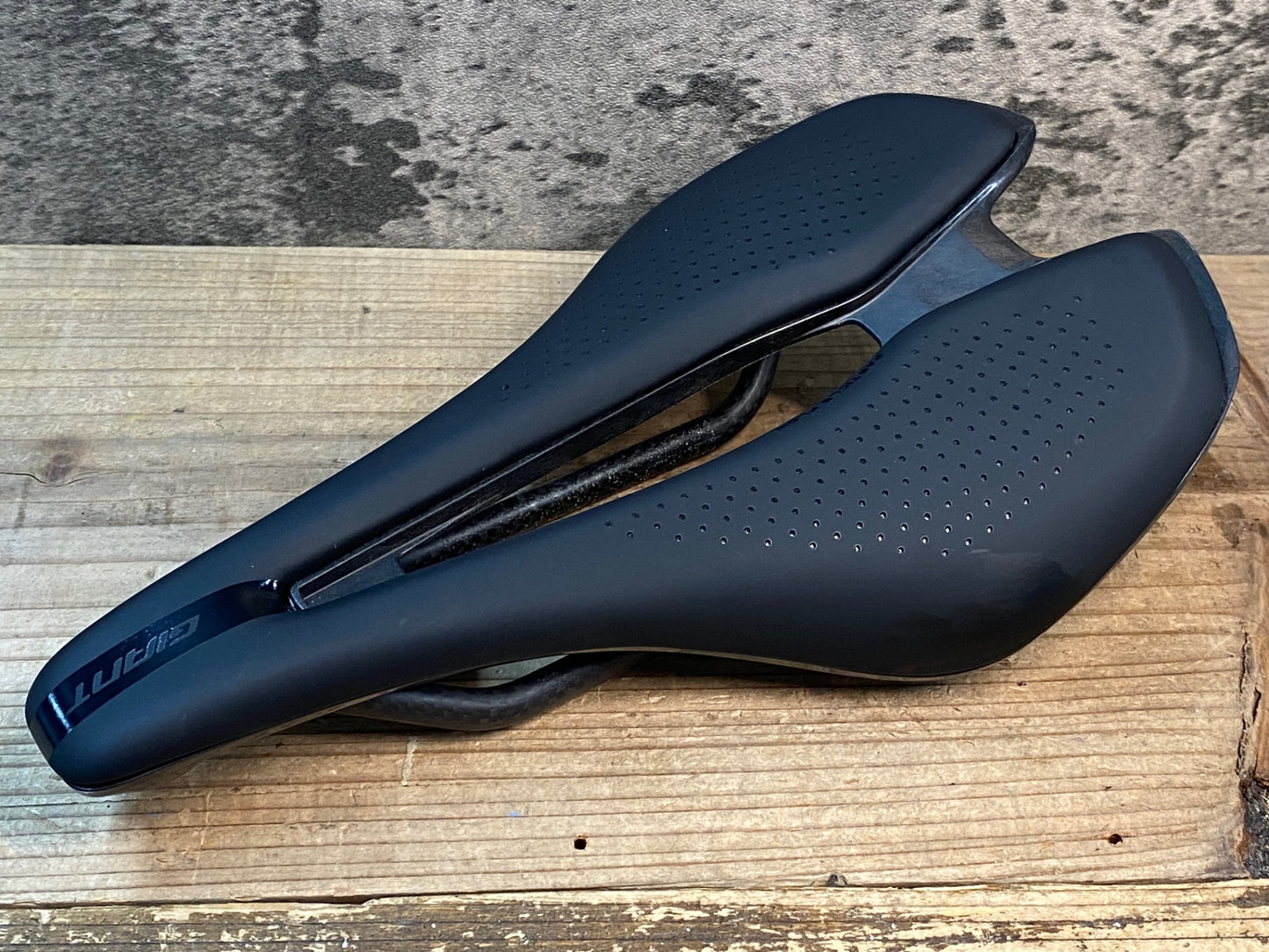 IZ370 ジャイアント GIANT フリート FLEET SLR サドル カーボンレール