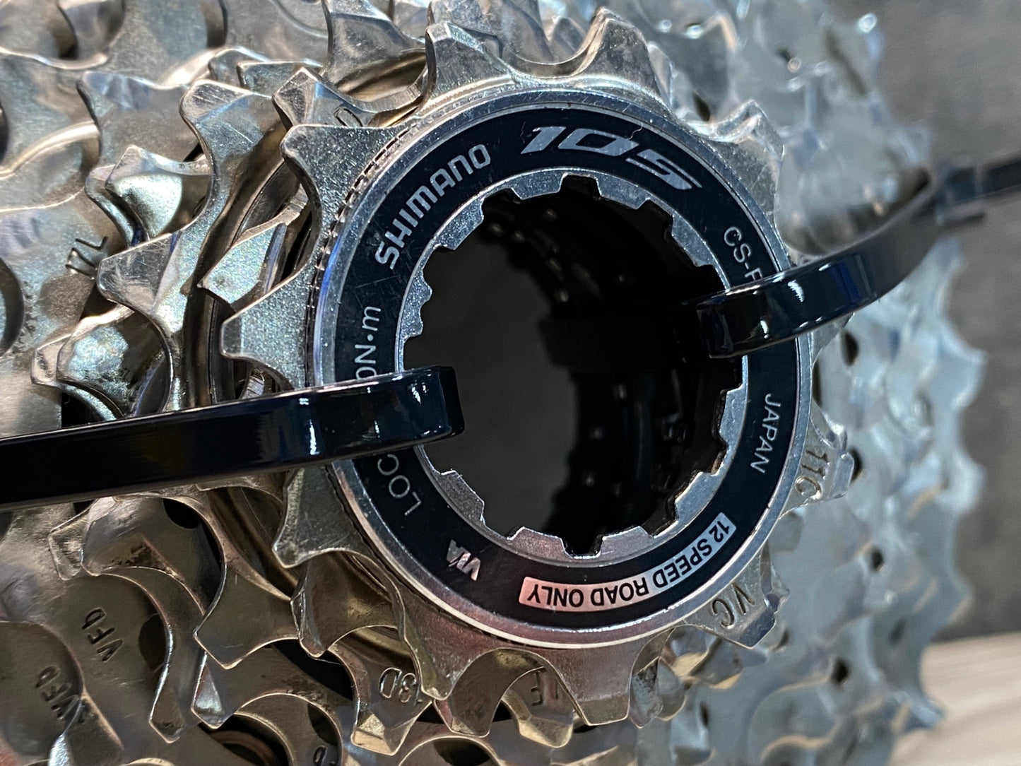 IS844 シマノ SHIMANO 105 CS-R7101 スプロケット 11-34T 12S ※スペーサー1枚欠品