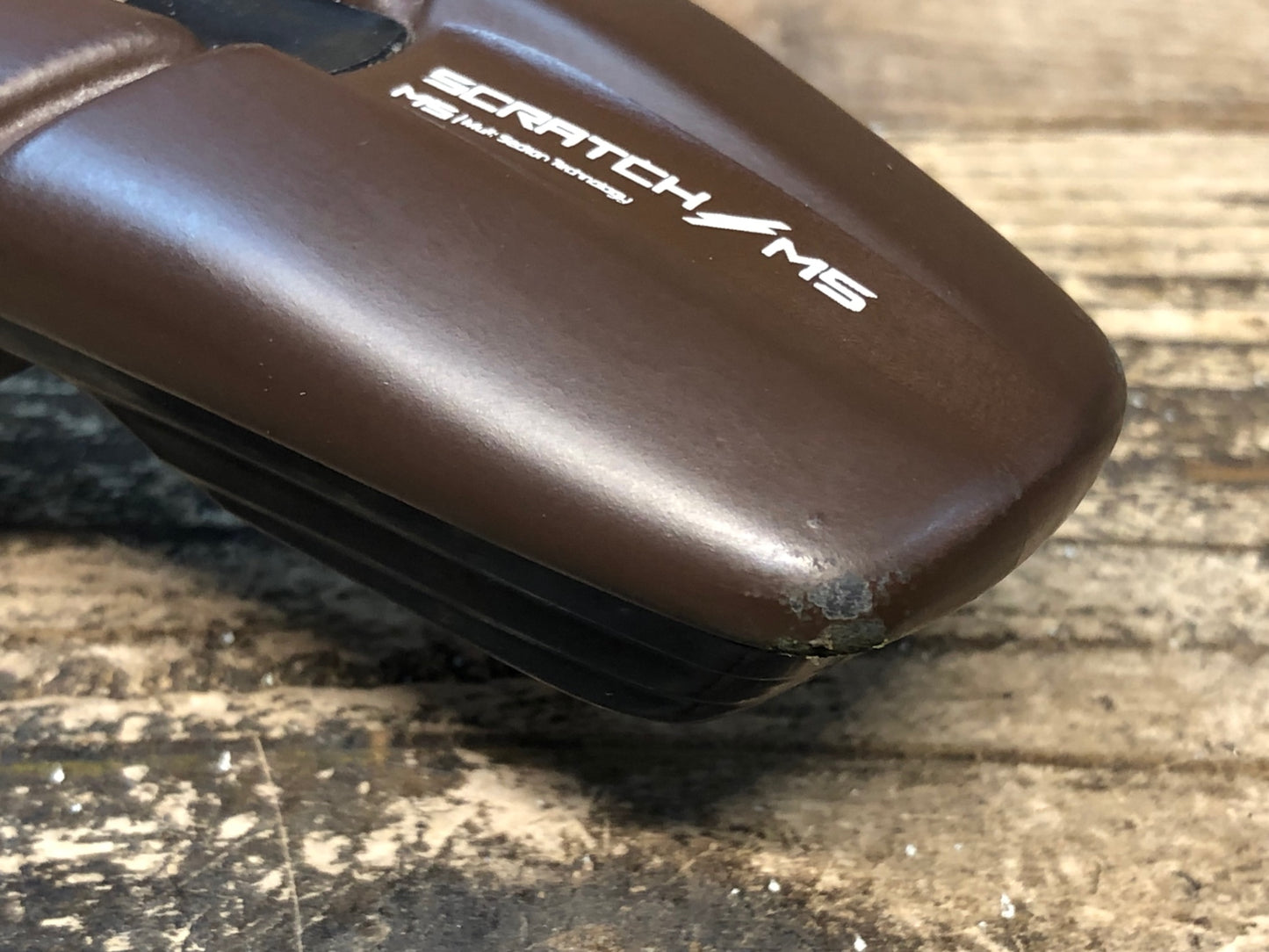 JC142 プロロゴ PROLOGO スクラッチ SCRATCH MS サドル 茶 TiroXレール