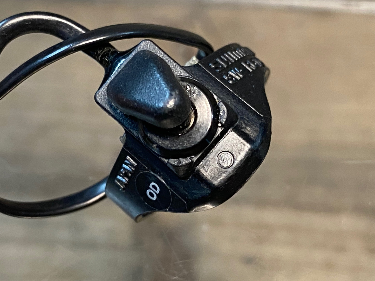 IS057 シマノ SHIMANO SW-R610 サテライトスイッチ スプリンタースイッチ Di2 動作確認済