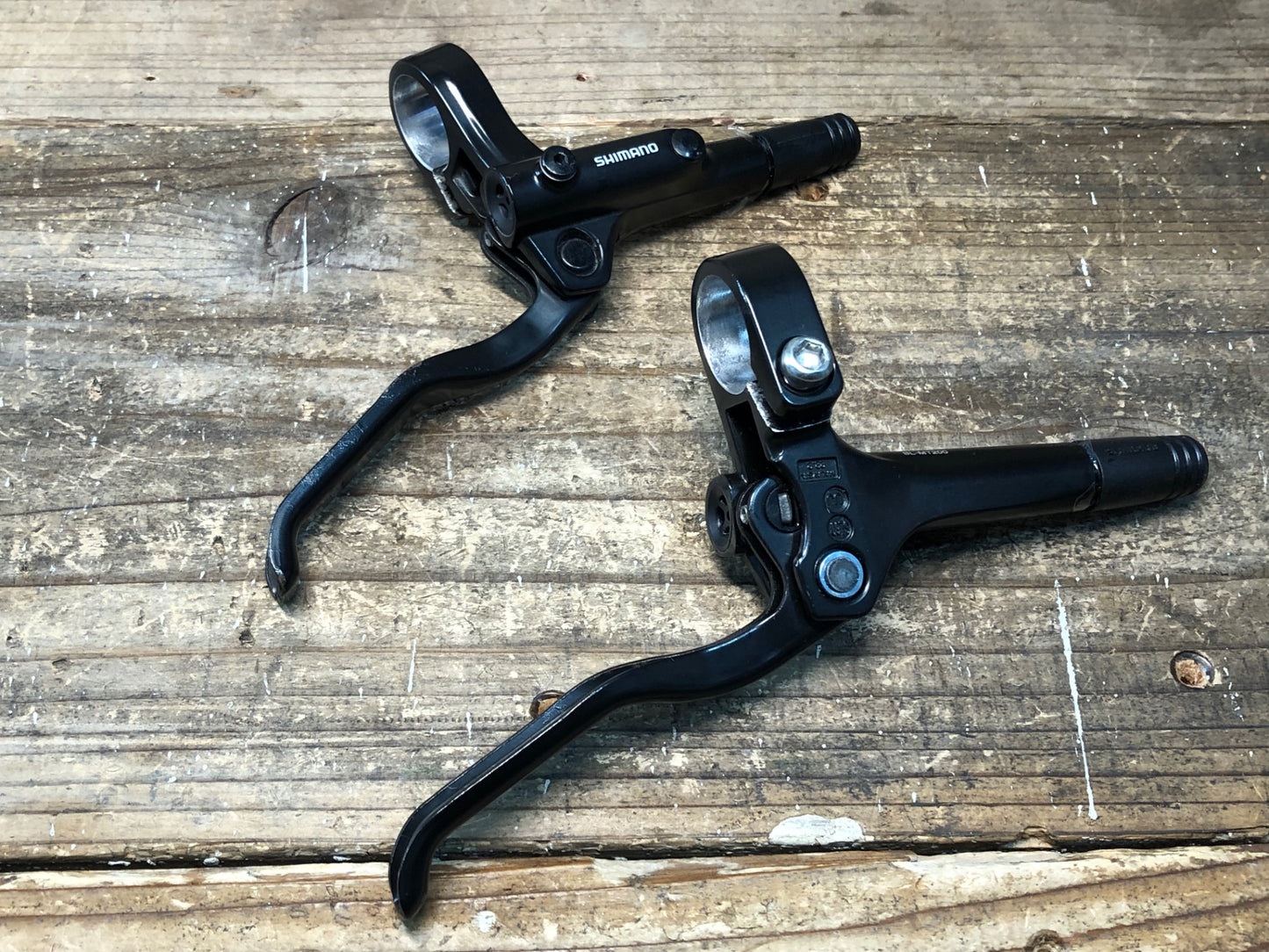 IT429 シマノ SHIMANO BL-MT200 ブレーキレバー セット 油圧 Φ22.2